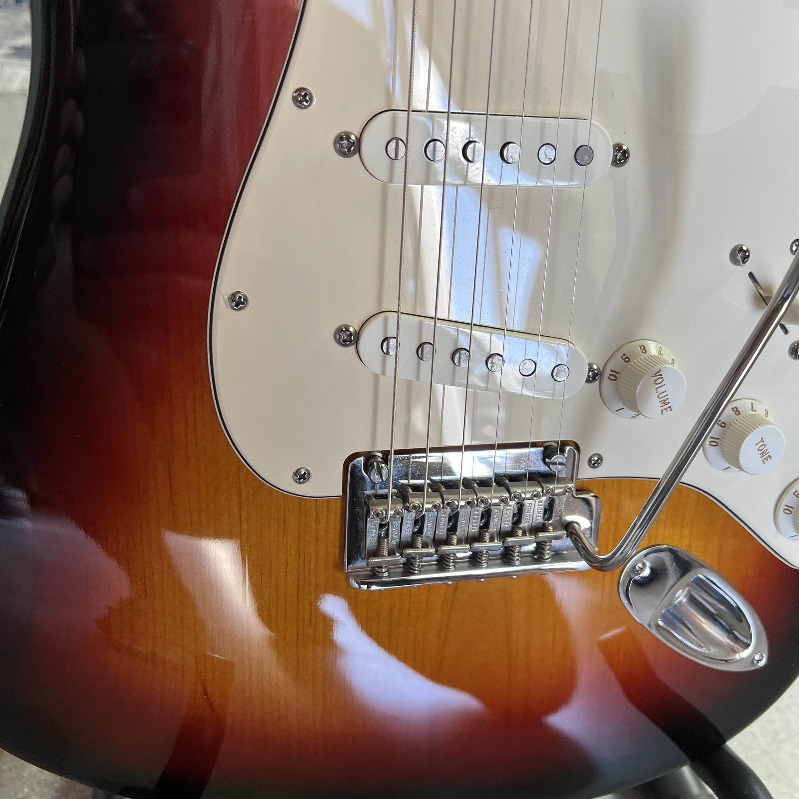 2008 Fender American Standard Stratocaster – 3-Color Sunburst with Maple Fingerboard (Excellent Condition)