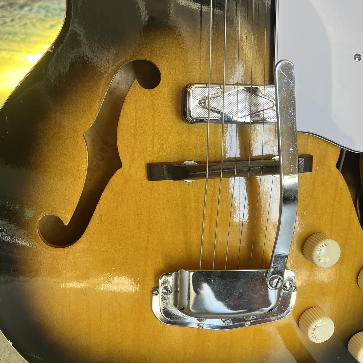 Vintage 1966/67 Silvertone 1439 Hollowbody Guitar