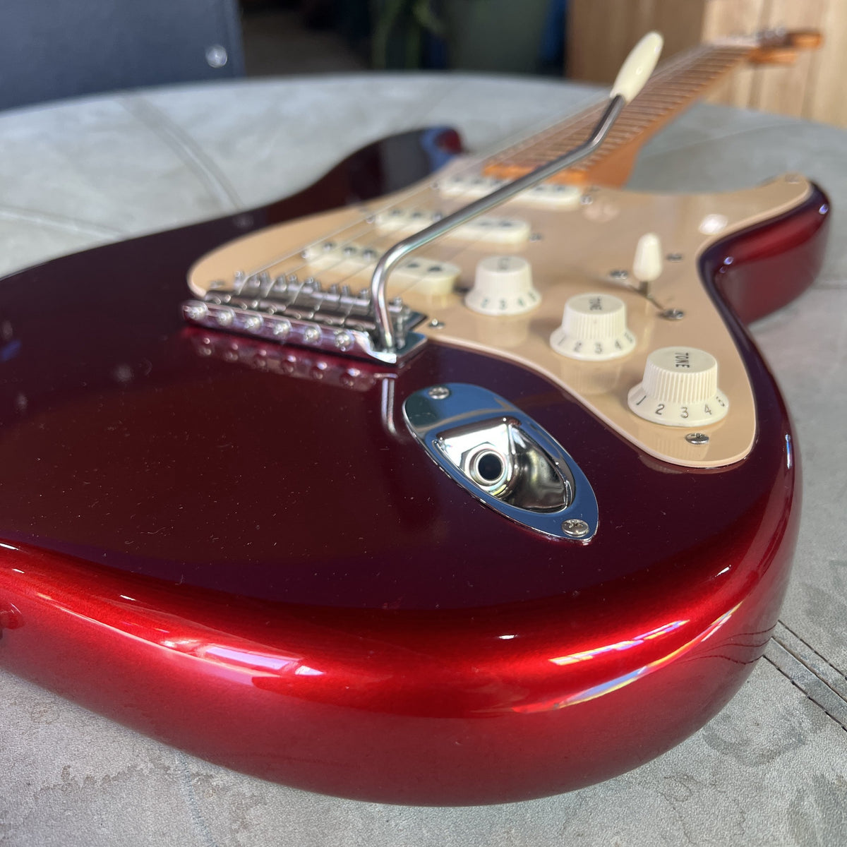 Fender Eric Johnson Signature Stratocaster – Candy Apple Red – Serial EJ02082