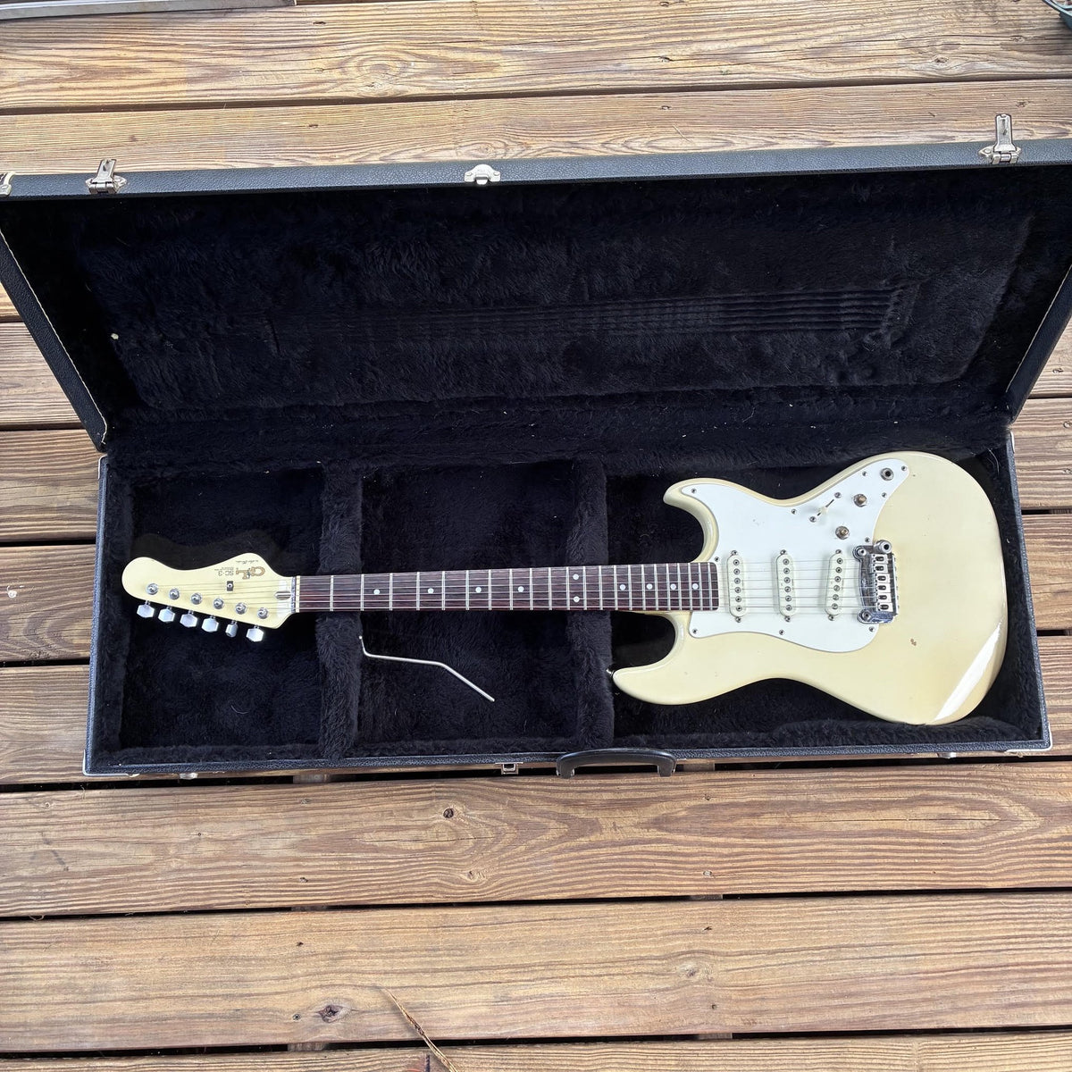 Vintage 1989 G&L SC-3 Leo Fender Signature Guitar & Case