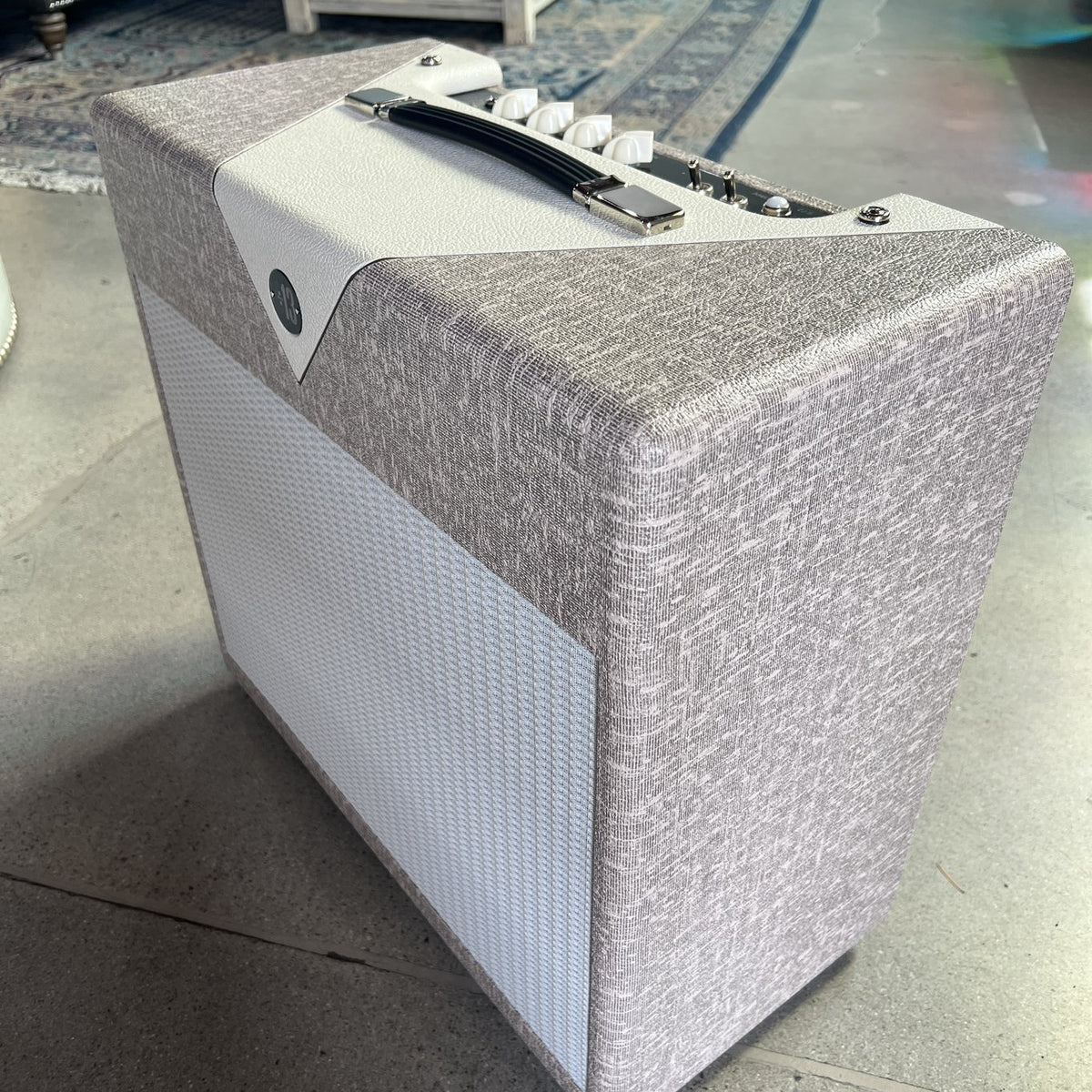 Divided by 13 CJ 11 Combo - Tan Fawn Bronco Tolex / Cream V