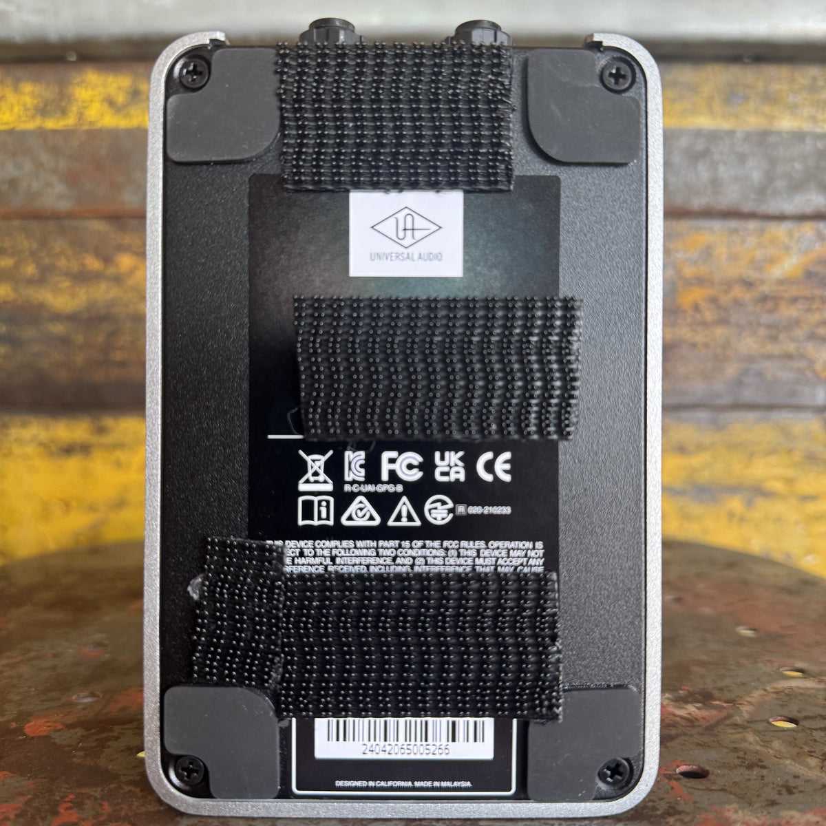 Universal Audio OX Stomp Dynamic Speaker Emulator