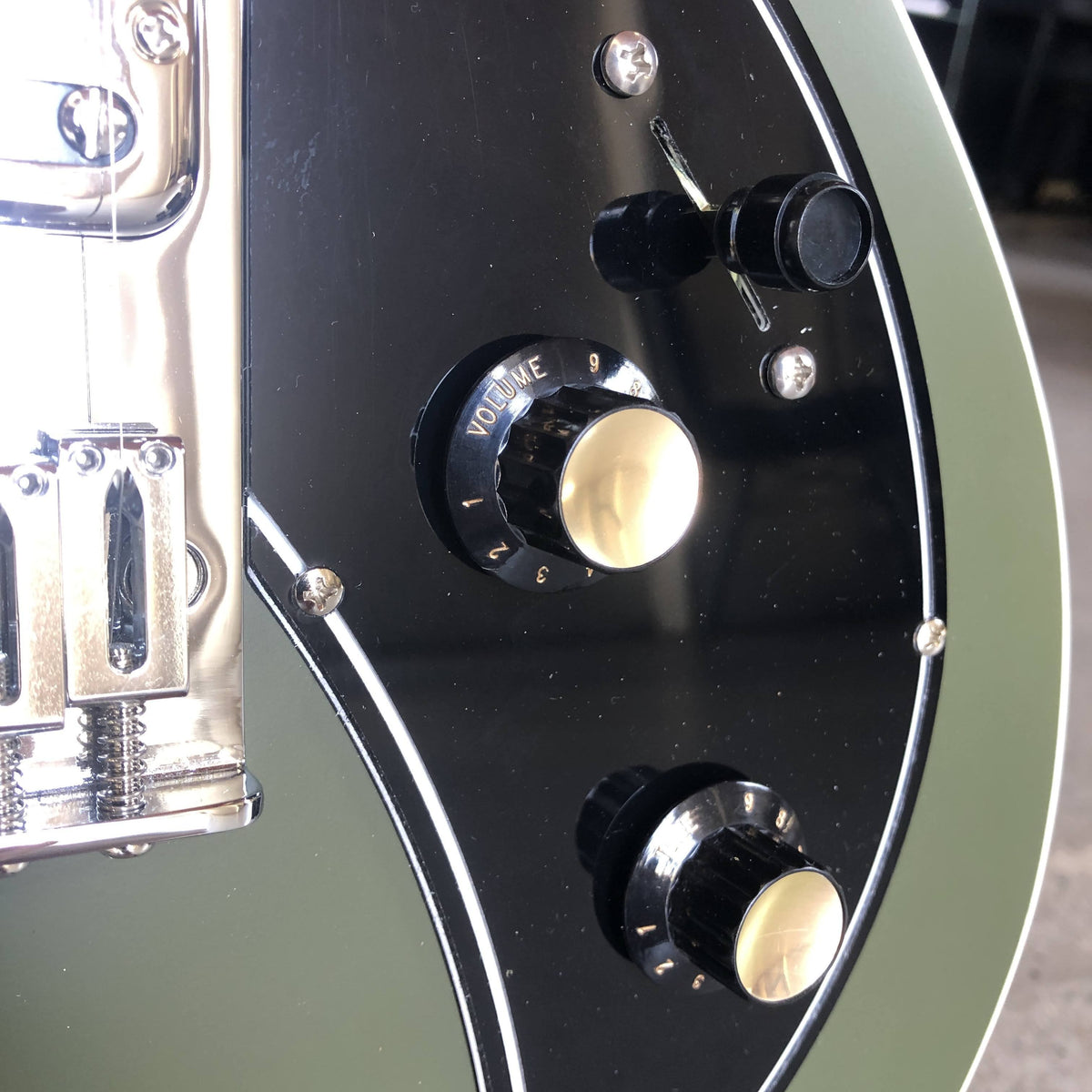 Kauer Guitars Korona - Satin Olive Green - #104