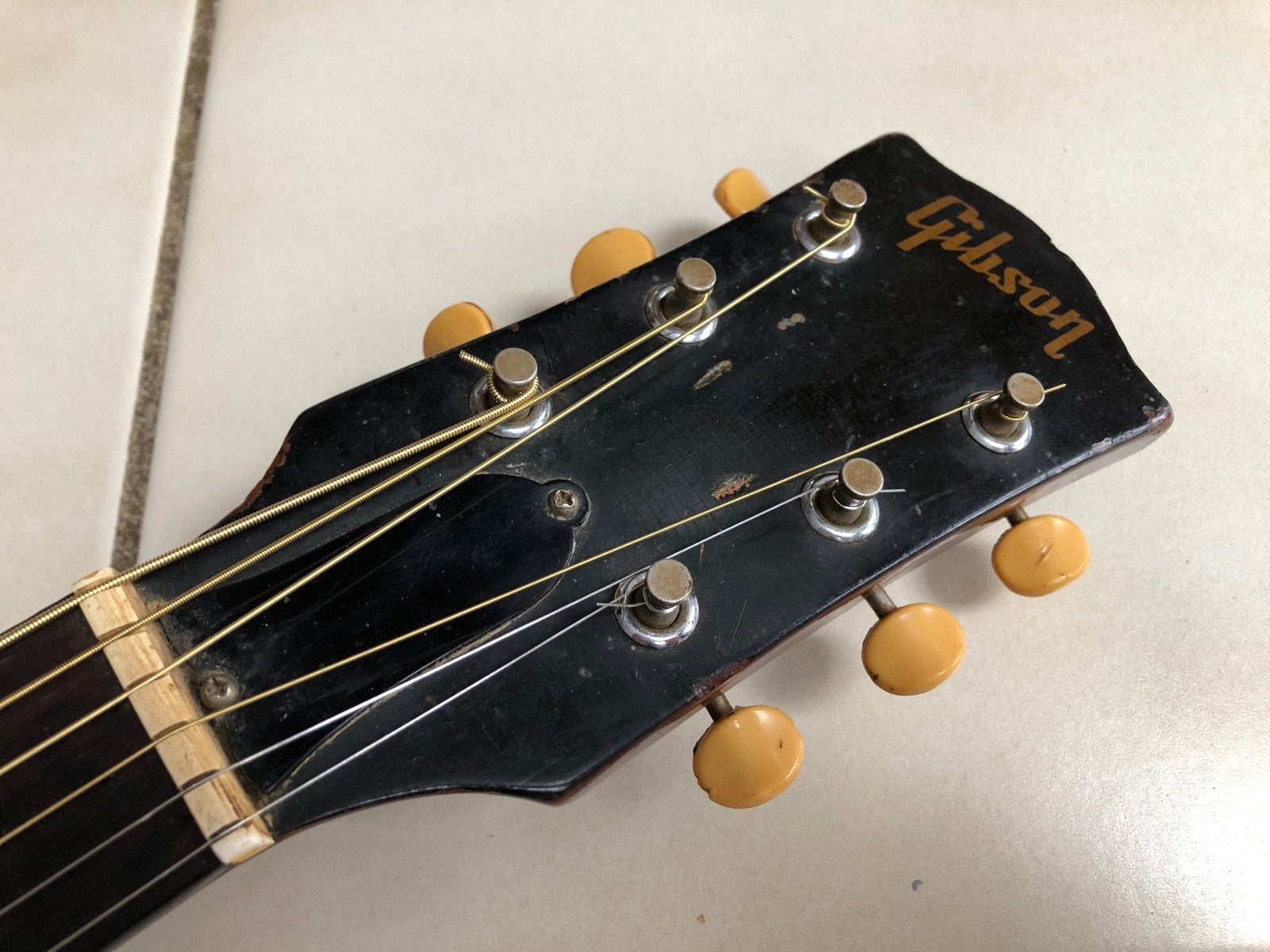 Vintage 1968 Gibson J-45 Acoustic Guitar - Cherry Red
