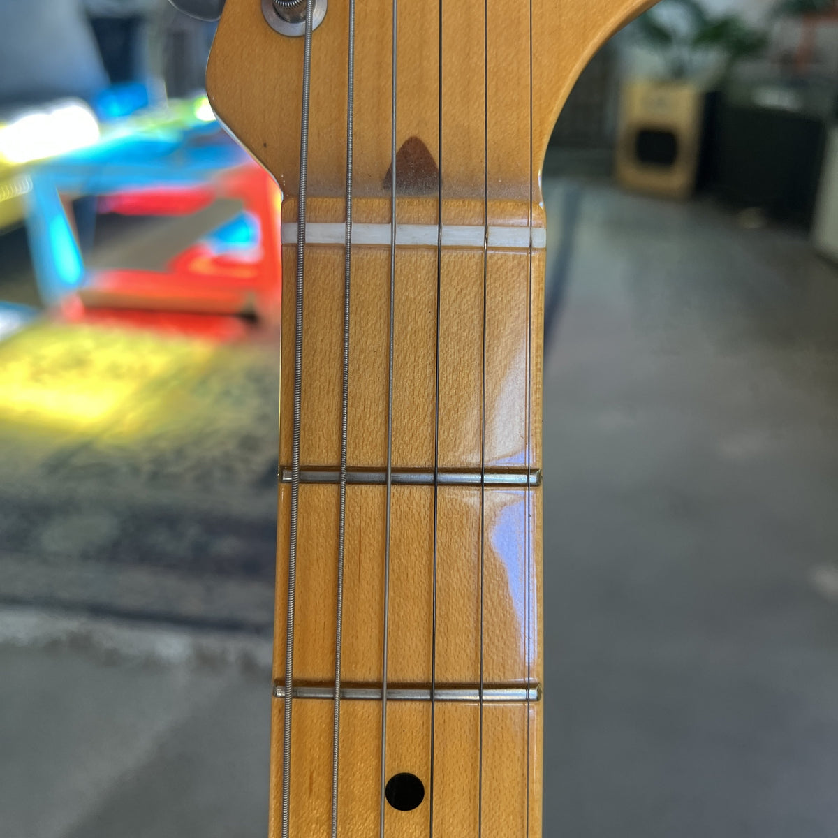 2018 Fender Eric Johnson Signature Stratocaster Thinline - Vintage White