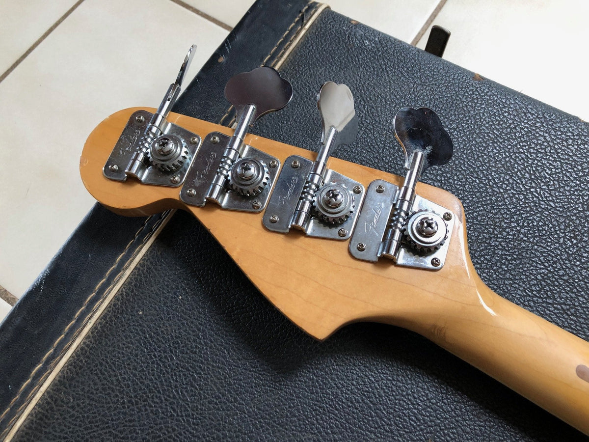 Vintage 1978 Fender Jazz Bass Olympic White with Case