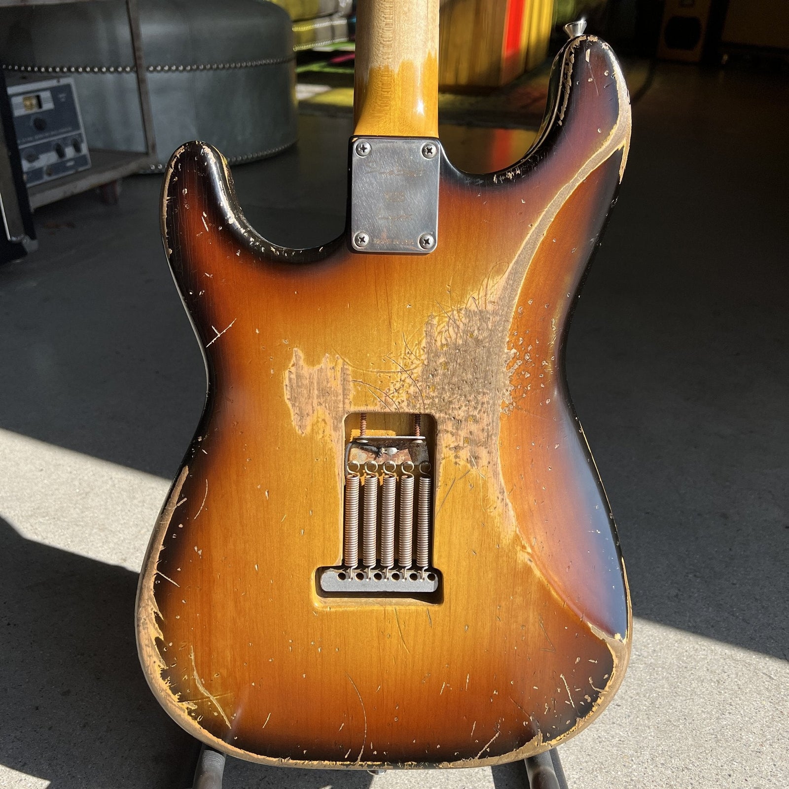 Shabat Guitars Lynx SSS - 2-Tone Sunburst