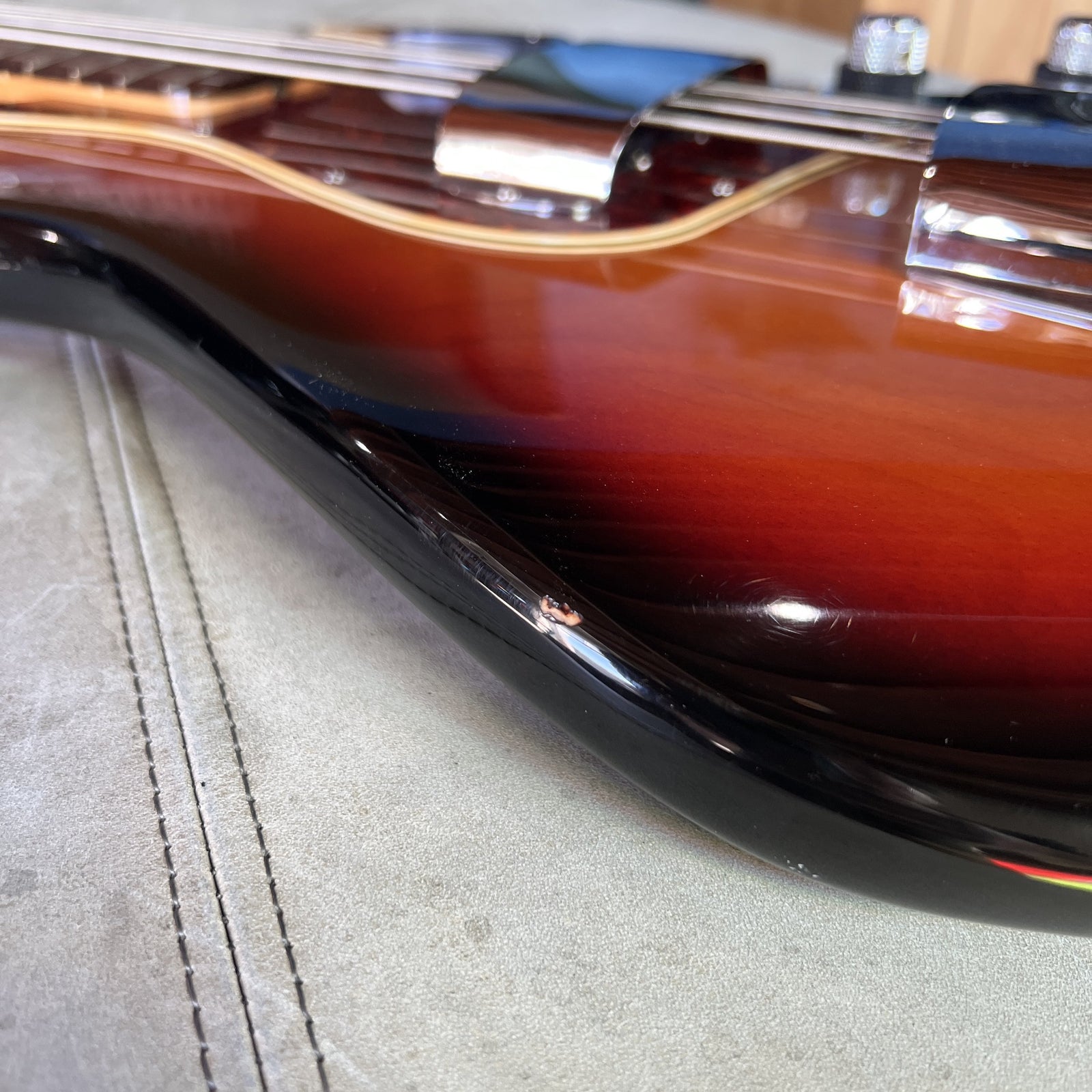 1994 Fender American Vintage '62 Jazz Bass Reissue – Rare "Stack-Knob" Edition (Sunburst/Rosewood)