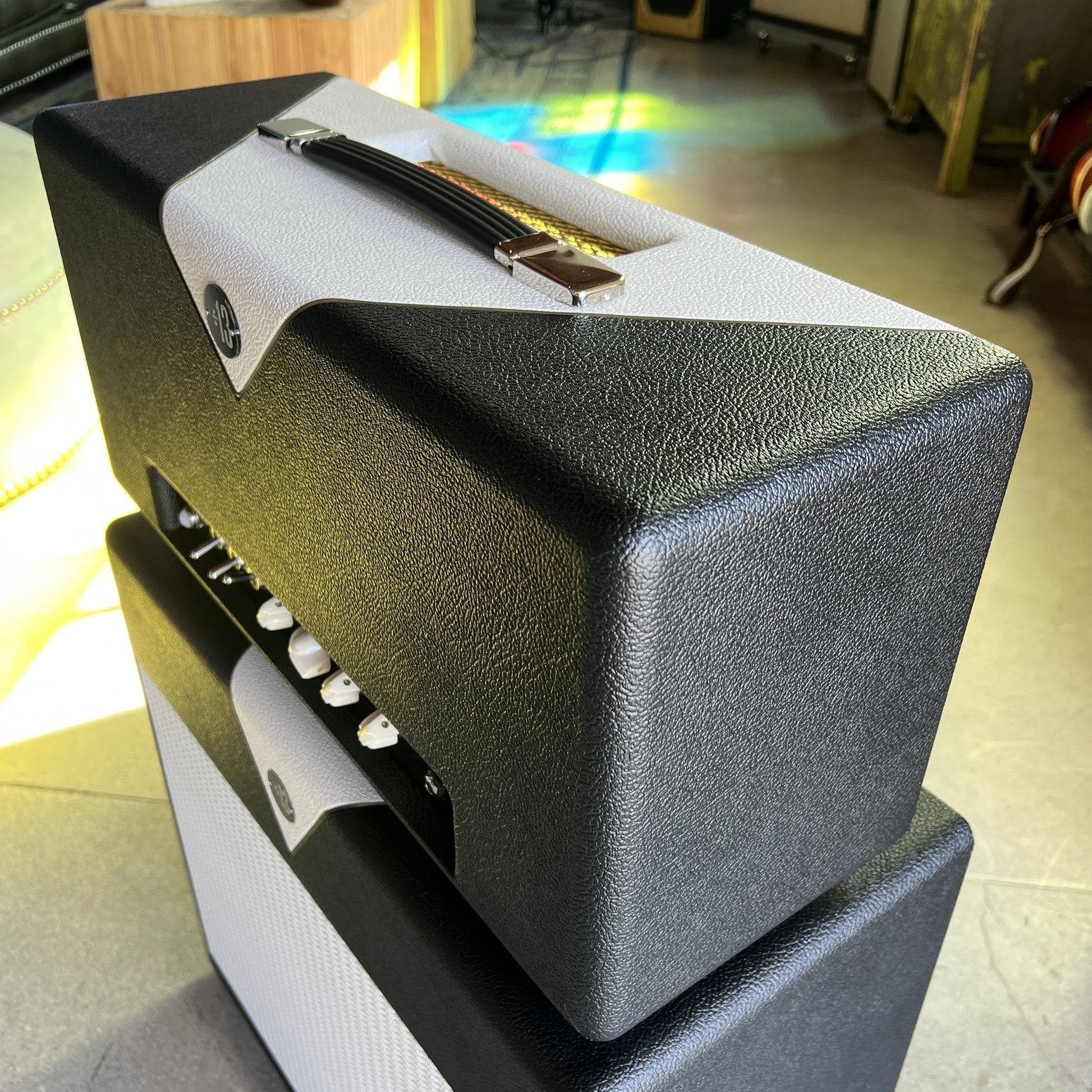 Divided by 13 JRT 9/15 Head - Black Bronco Tolex / Cream V