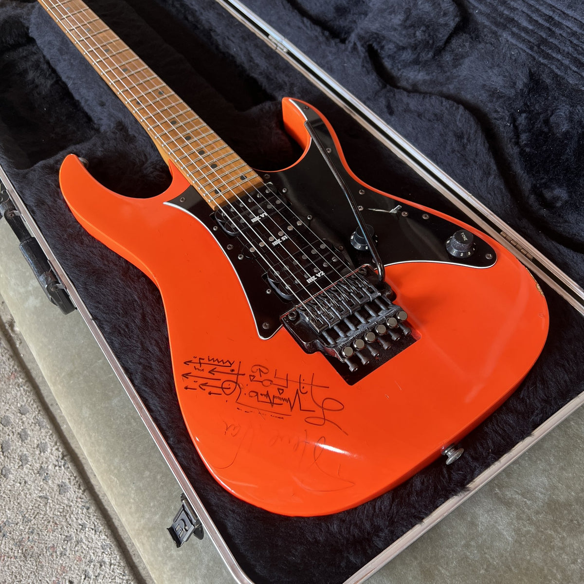 1987 Ibanez RG550 Prototype – Owned and Signed by Steve Vai (FujiGen, Japan)