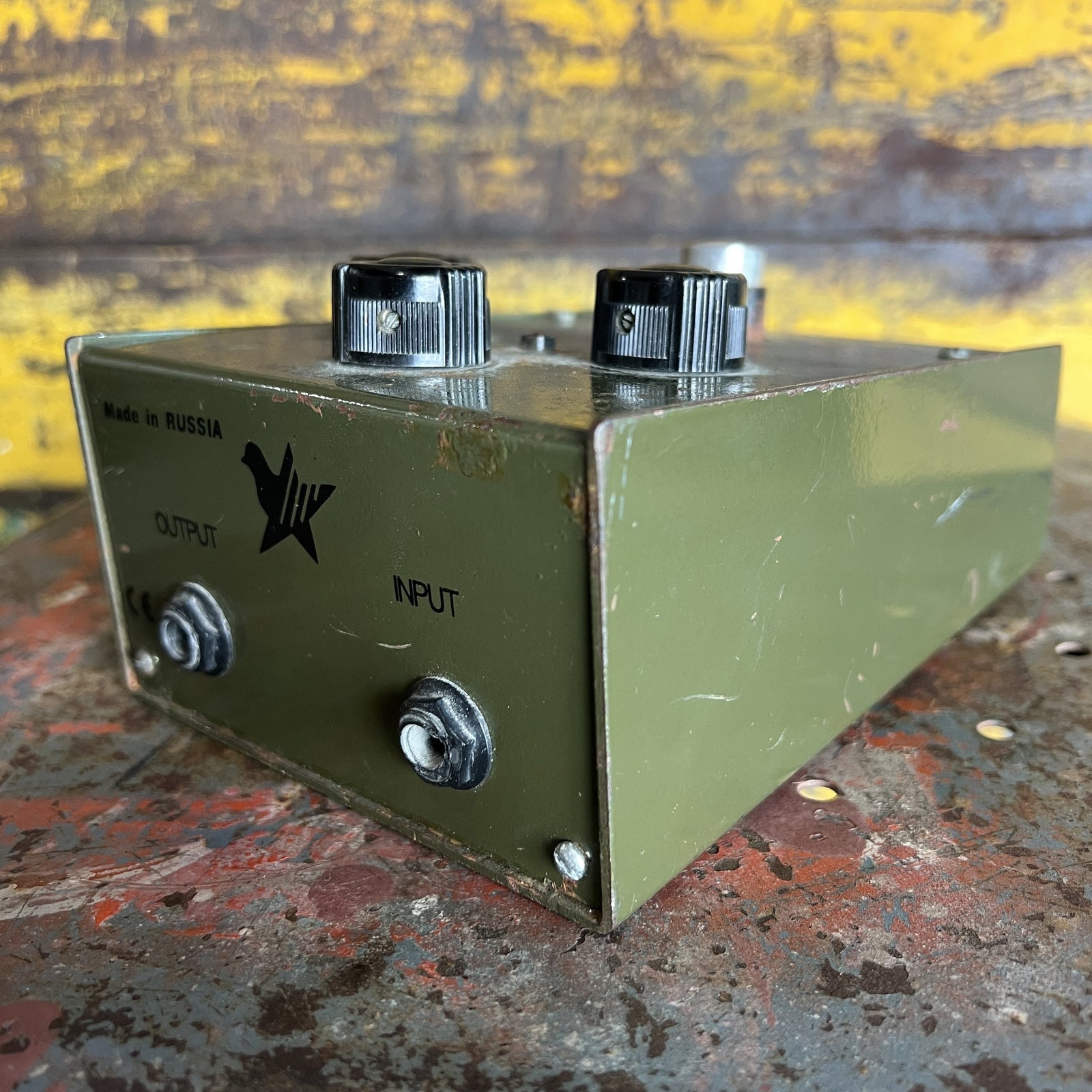 Vintage Electro-Harmonix Sovtek Big Muff Pi V7 "Green Russian" Bubble Font Fuzz Pedal