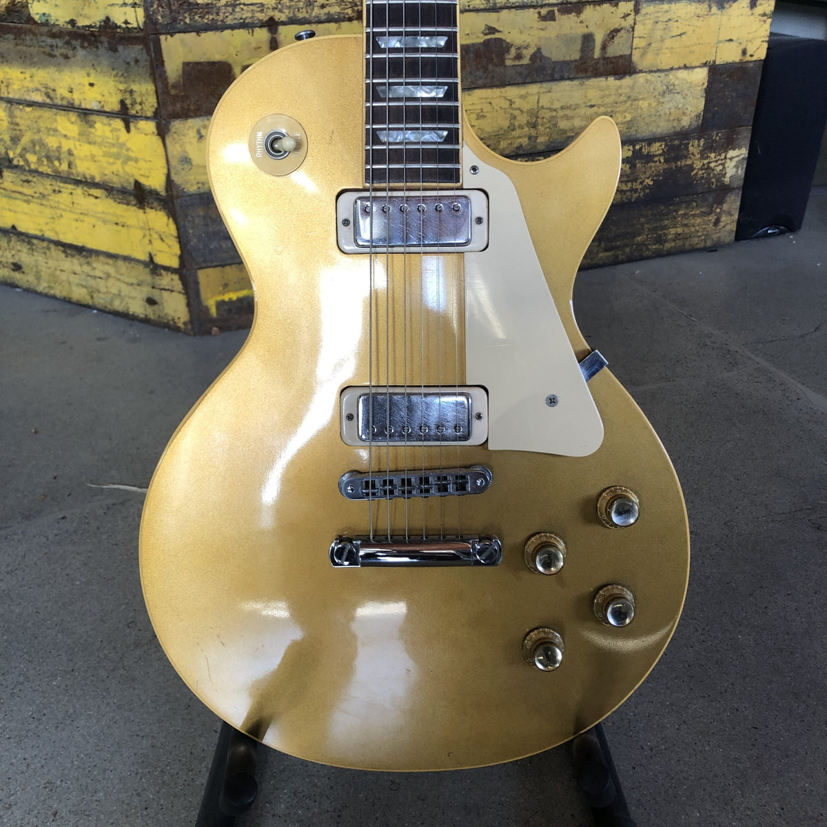 Vintage 1976 GIbson Les Paul Deluxe Gold Top