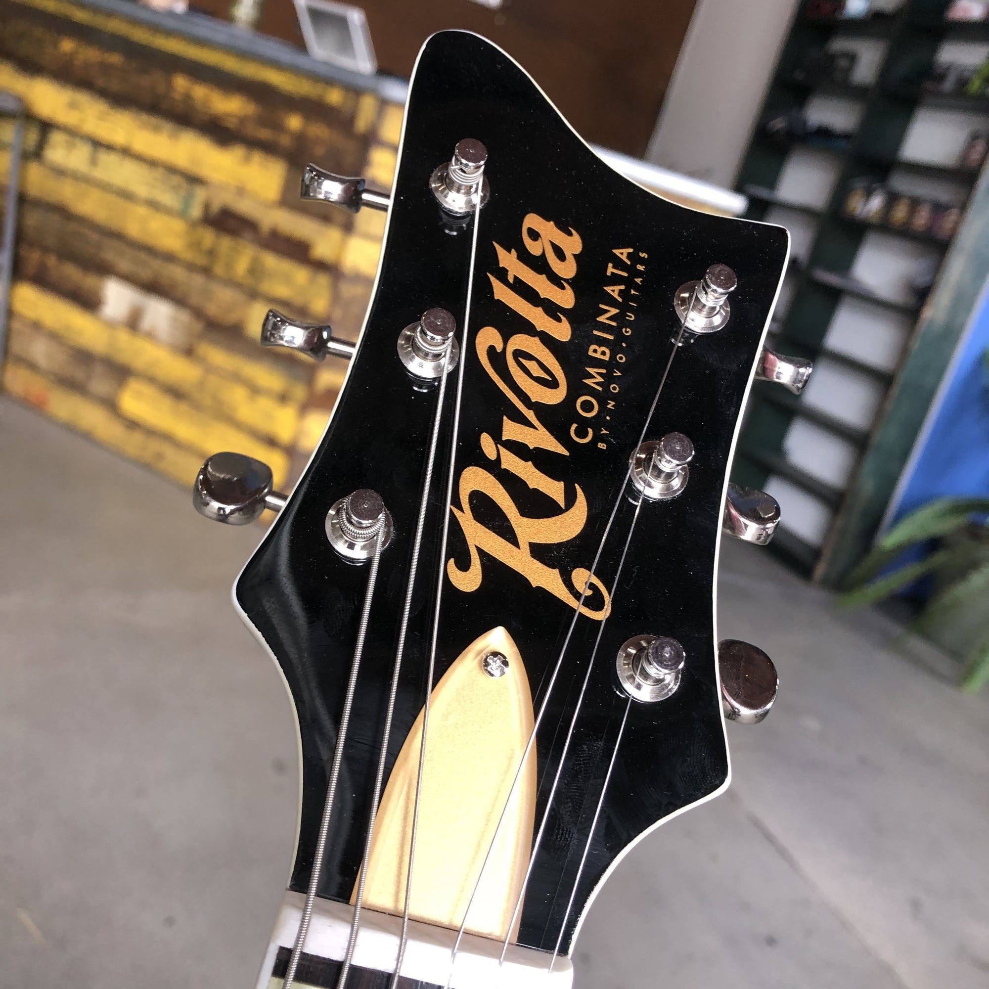 Rivolta Guitars Combinata VII - Burgundy Mist