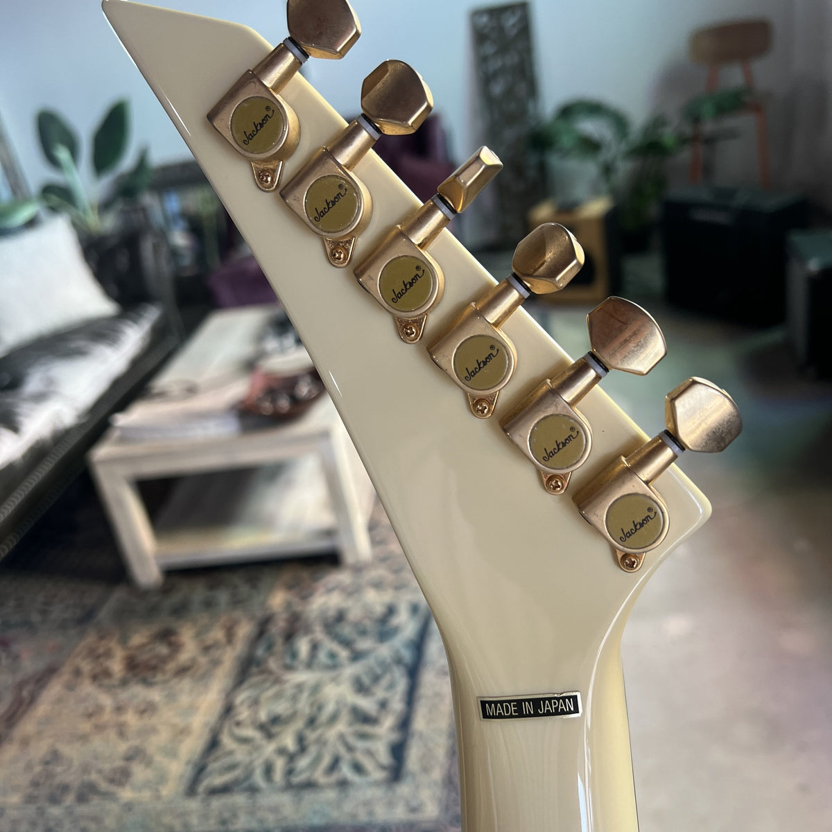 Jackson Pro Series RR5 Randy Rhoads - Made in Japan - Ivory with Black Pinstripes - 2006