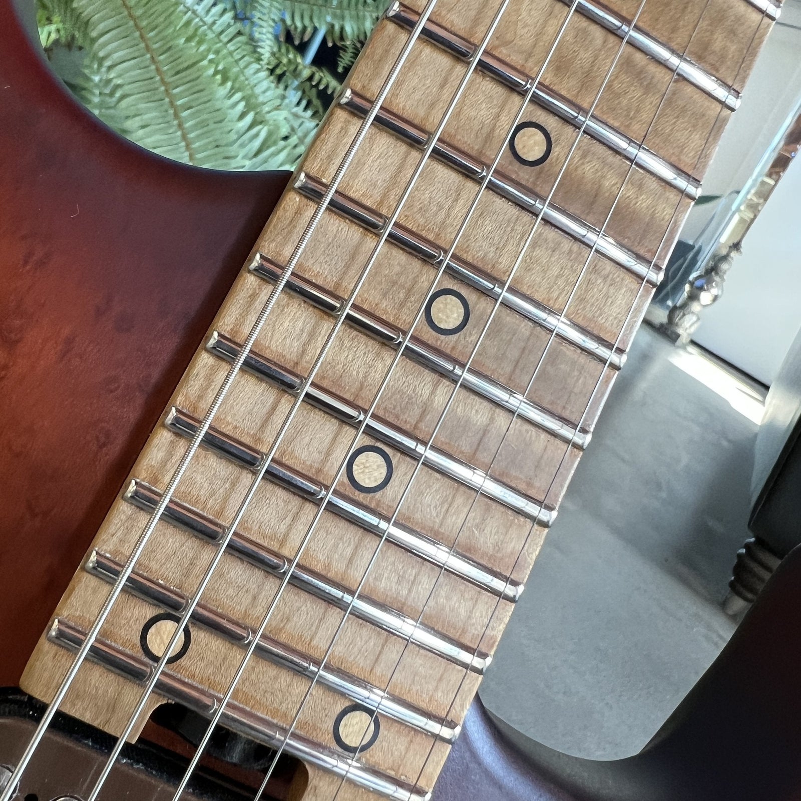 Charvel Guthrie Govan Signature HSH Limited Britannica Red - 2016