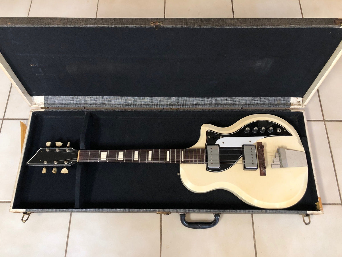 Vintage 1962 Supro Valco Dual Tone Electric Guitar and Case