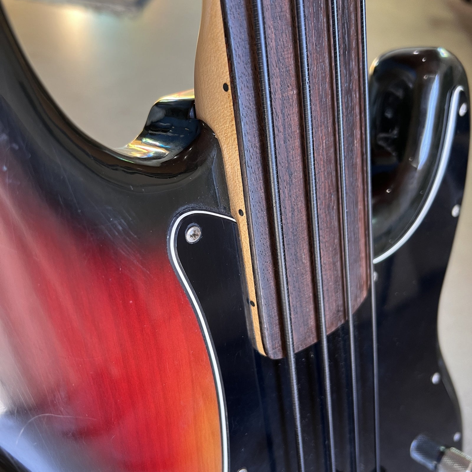Vintage 1977 Fender Precision Fretless Bass