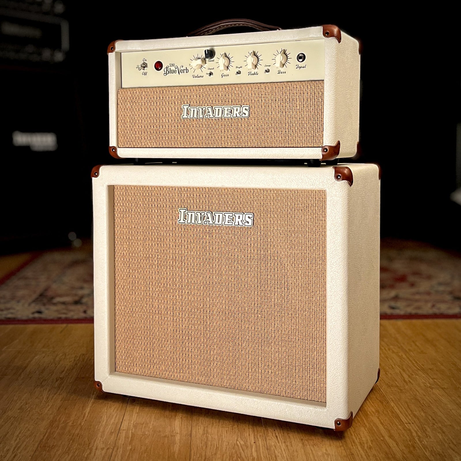 Invaders Amplification 530 BlueVerb Head & 1x12 Cabinet - Ivory