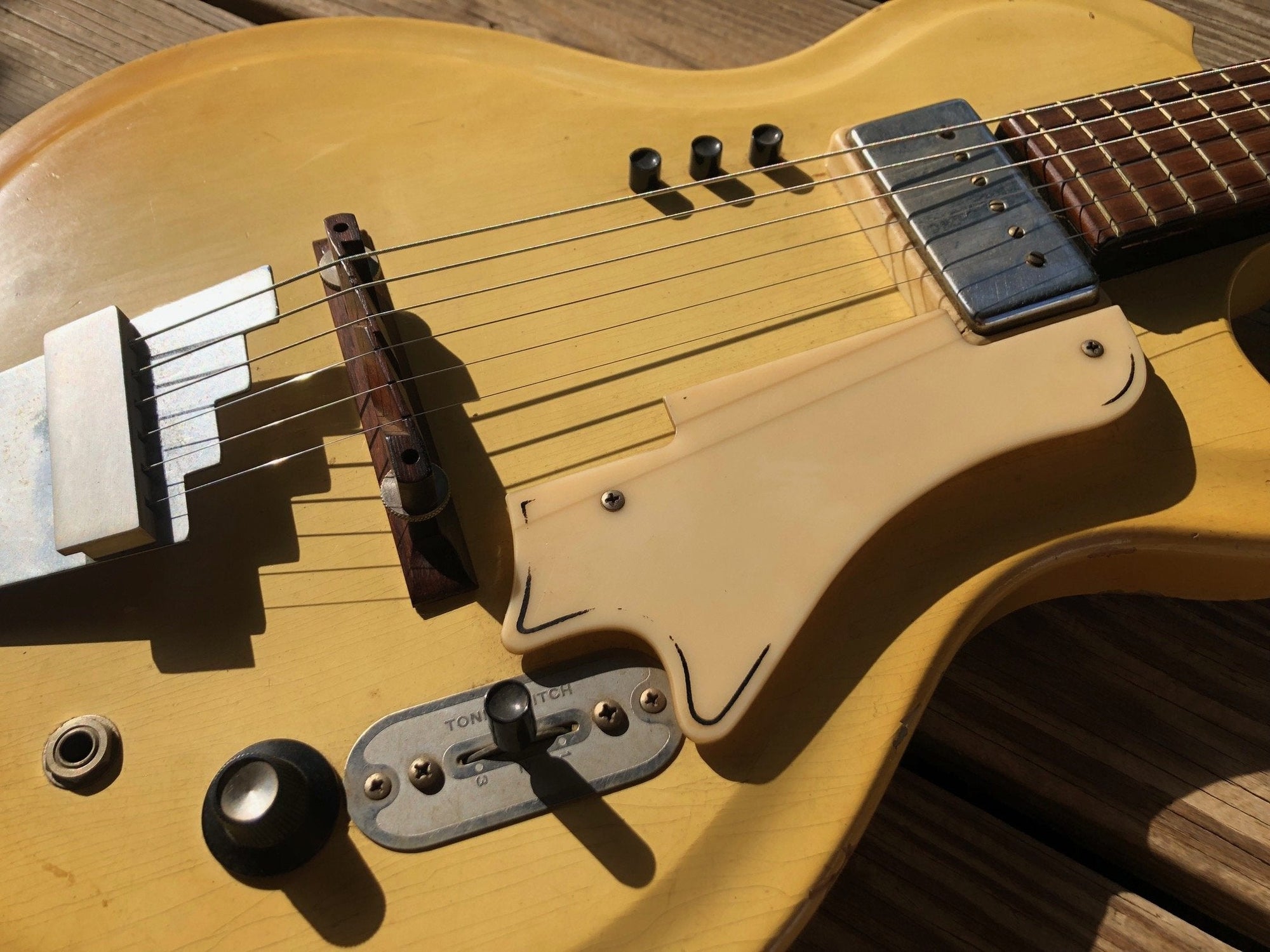 Vintage 1960’s Supro Sahara Electric Guitar