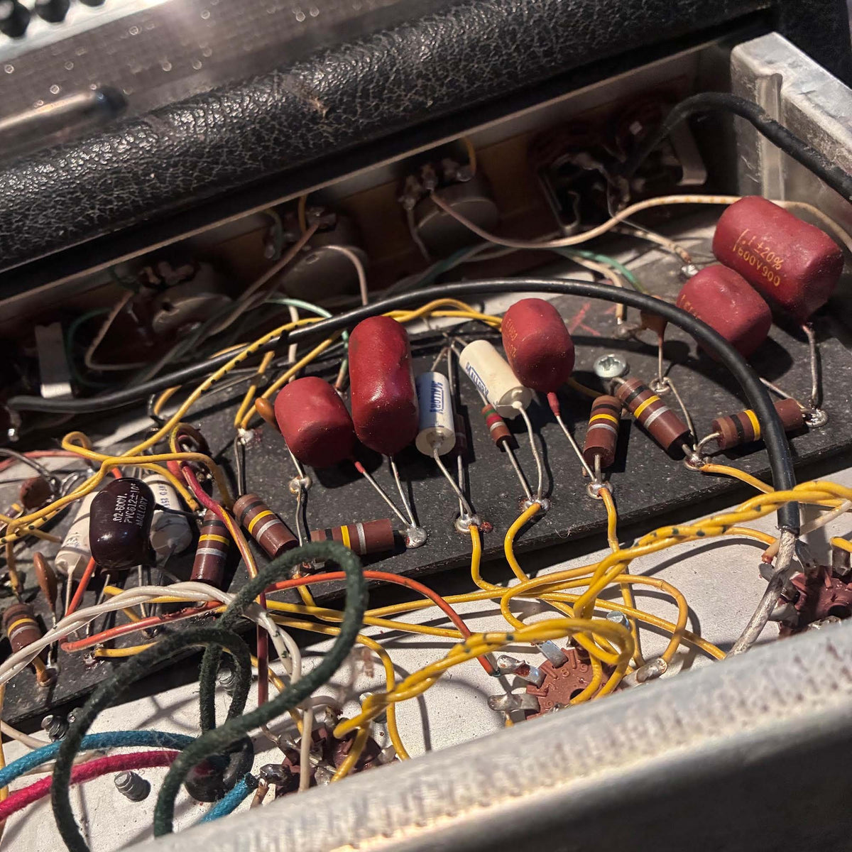 1970 Fender Deluxe Reverb "Silverface" – Vintage Hand-Wired Tone