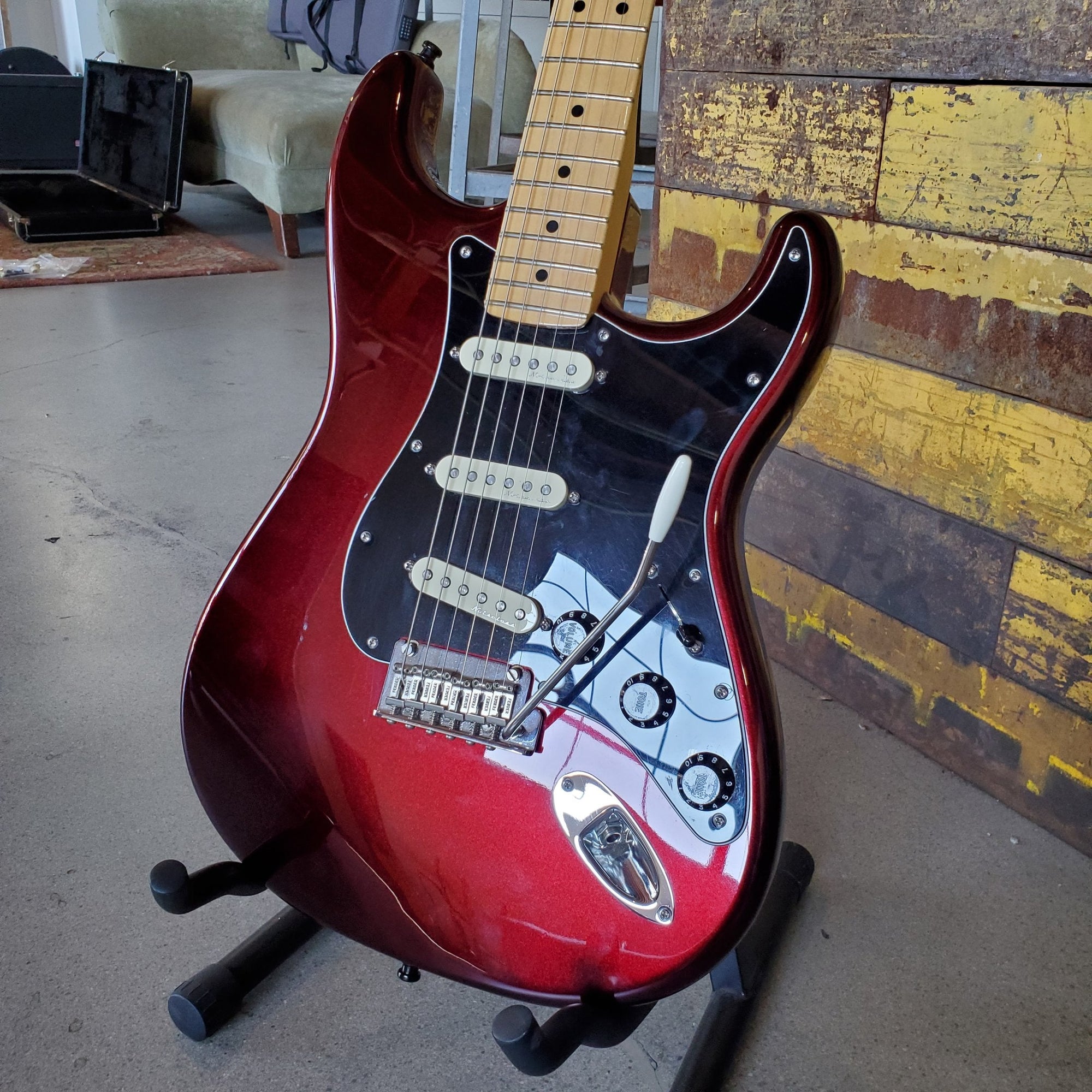2014 Fender American Standard Stratocaster - Bordeaux Metallic