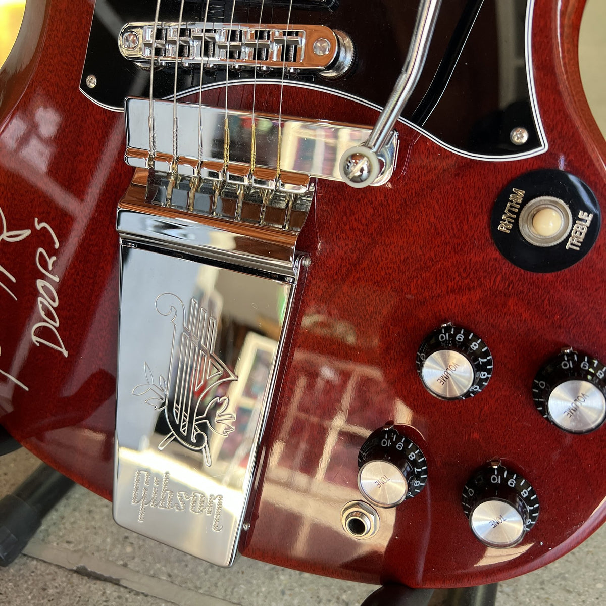 Robby Kreiger Owned Gibson 50th Anniversary SG Robby Krieger Signature (2012) – The Doors, Maestro Vibrola