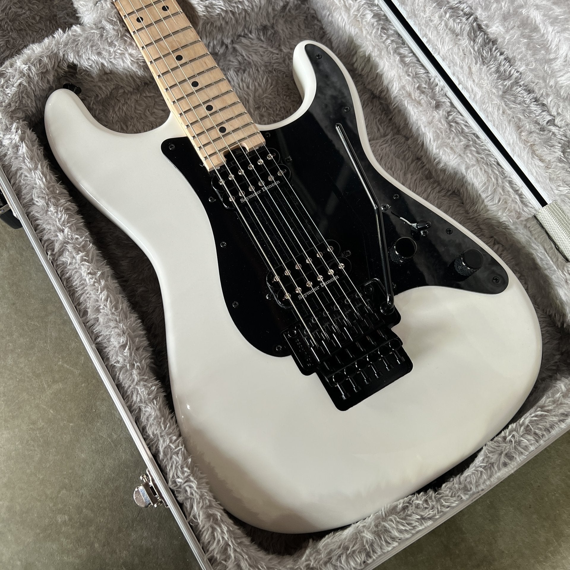 Charvel Pro-Mod So-Cal Style 1 HH FR / Snow White