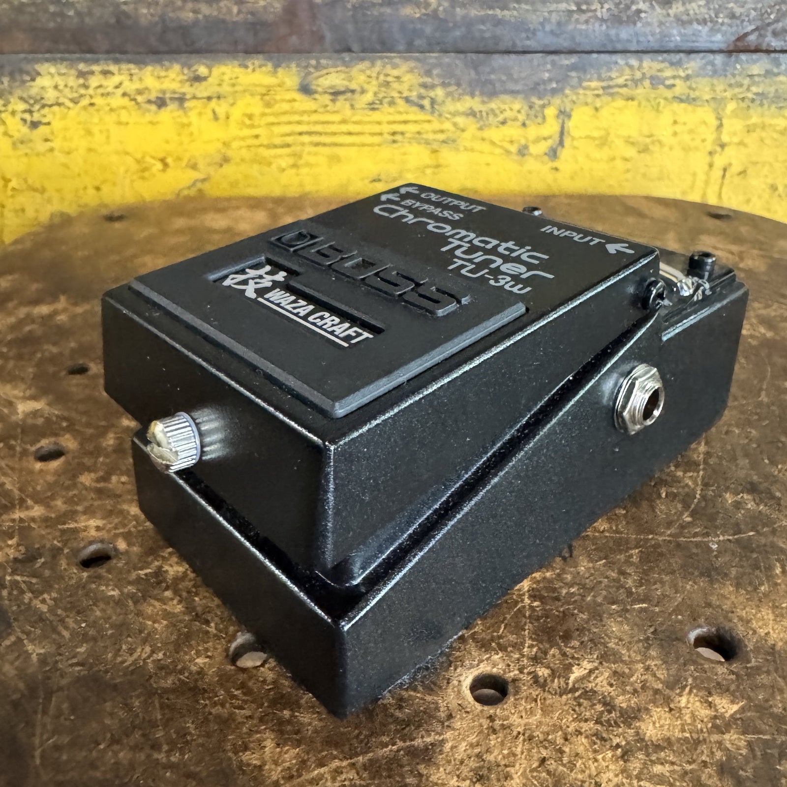 BOSS Waza Craft TU-3w Tuner