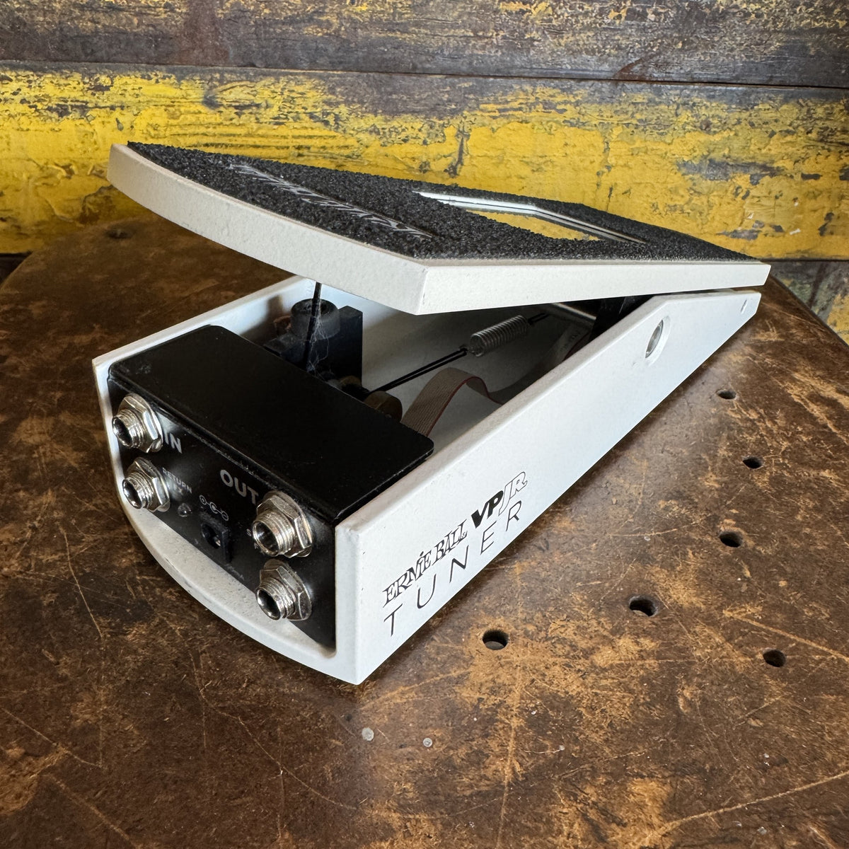 Ernie Ball VP Jr Tuner