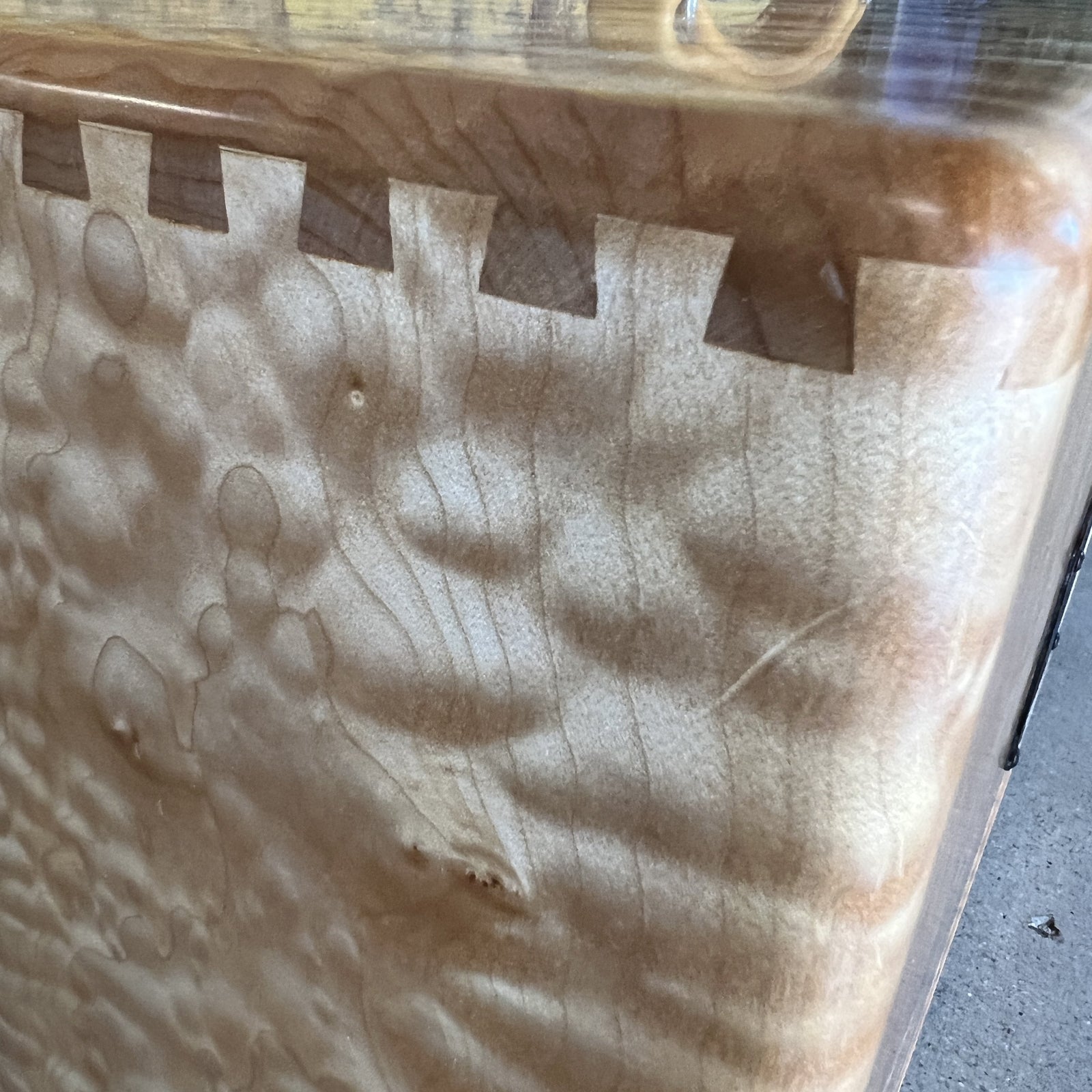 Mesa Boogie Private Reserve 2x12 Horizontal Roadster Cabinet, Maple & Cane - 2x12 2FB