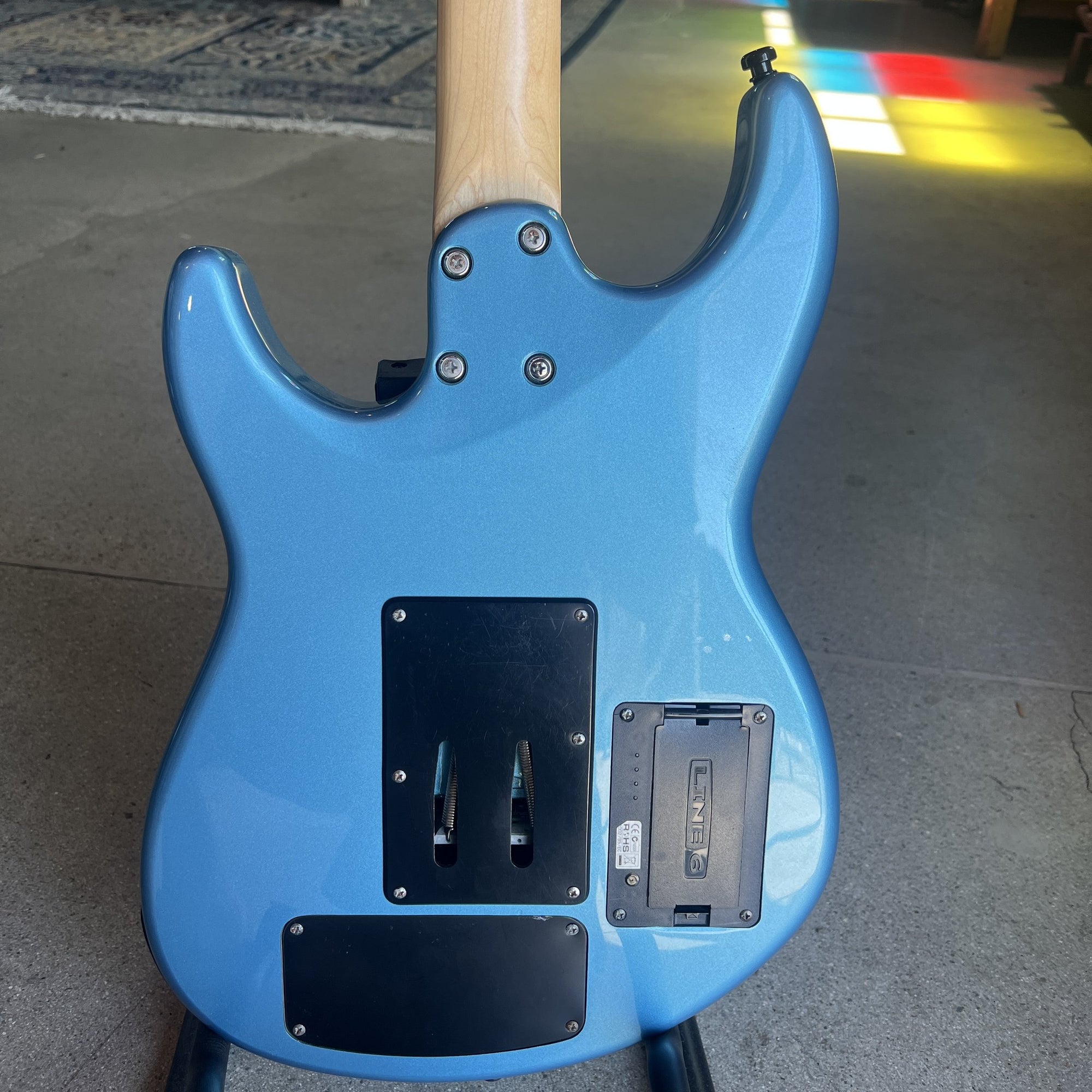 Line 6 JTV-69 James Tyler Variax Modeling Electric Guitar - Lake Placid Blue