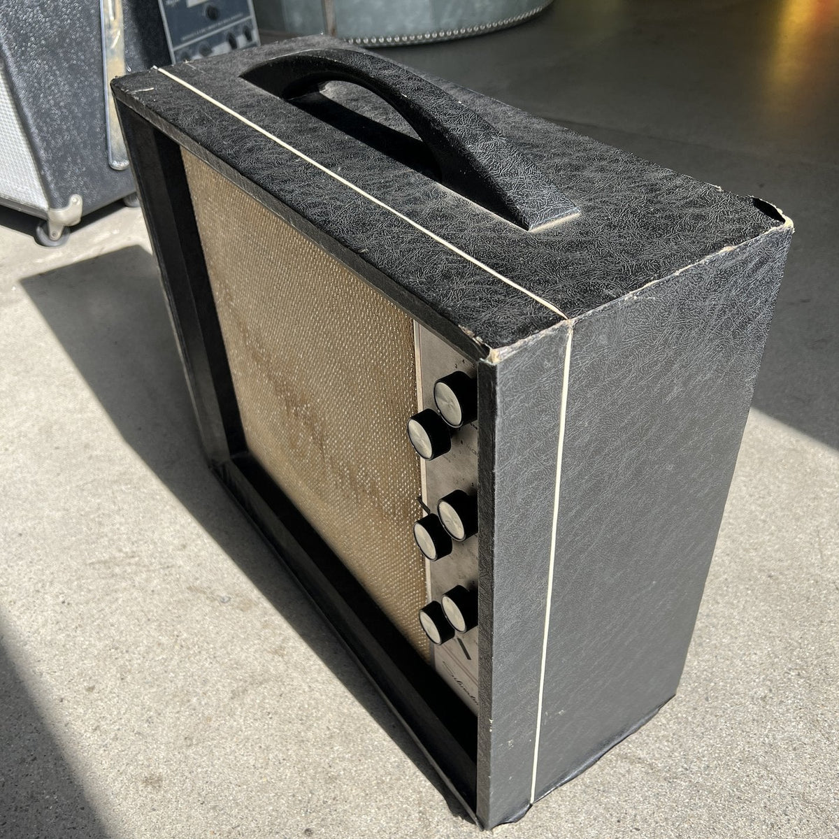 1961 Silvertone 1472 10W Guitar Amplifier