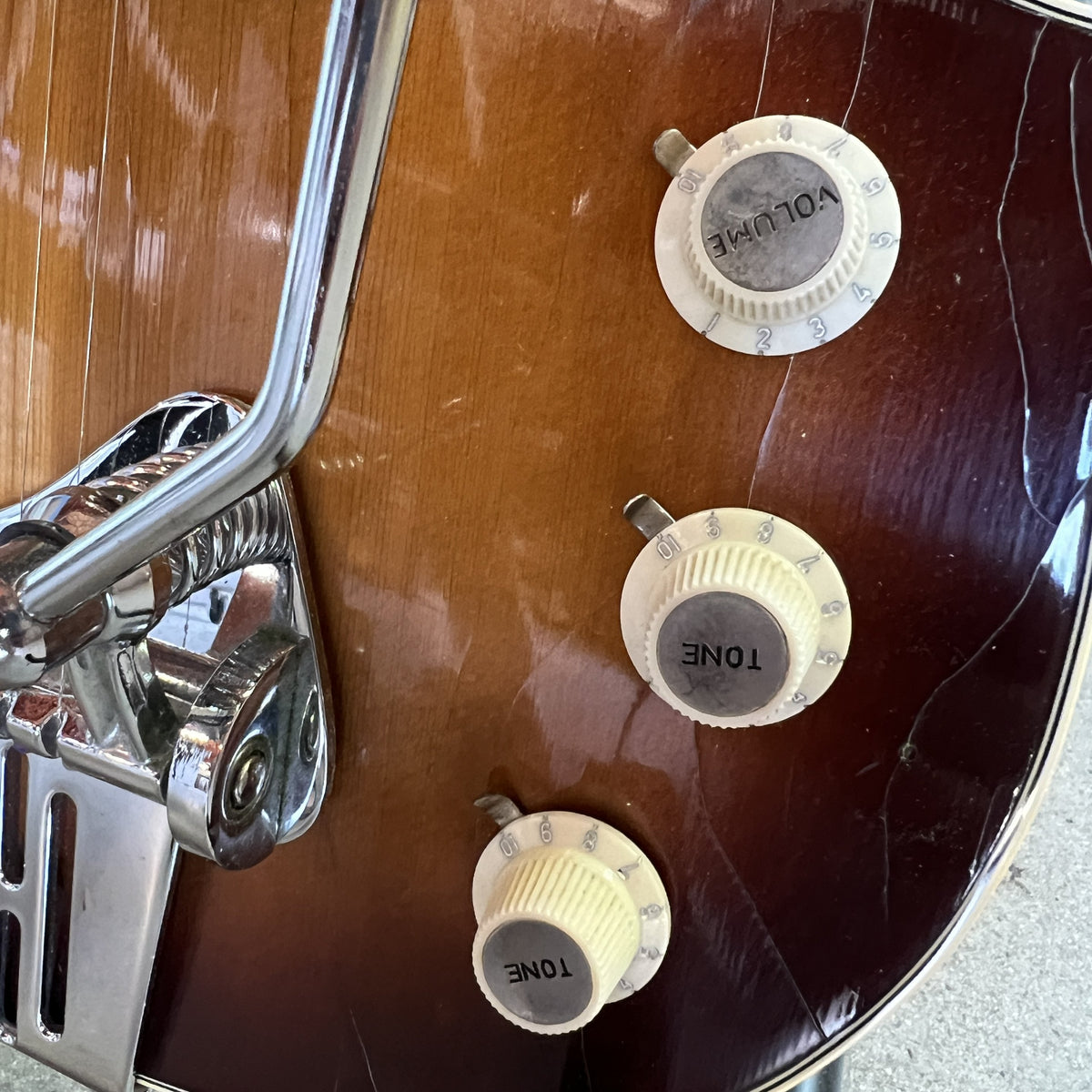 Hofner 459 Violin Guitar - Mid-60s - Sunburst