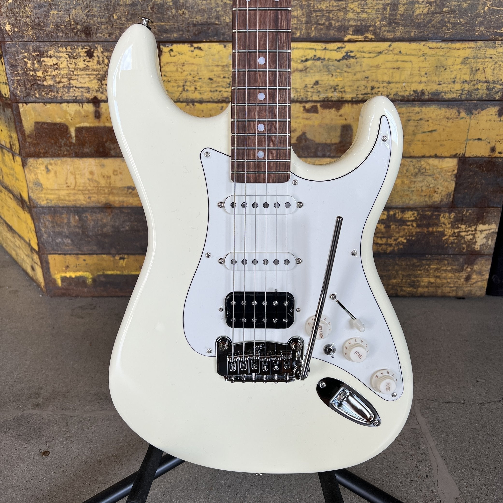 G&L Guitars - Cottonwood Music Emporium