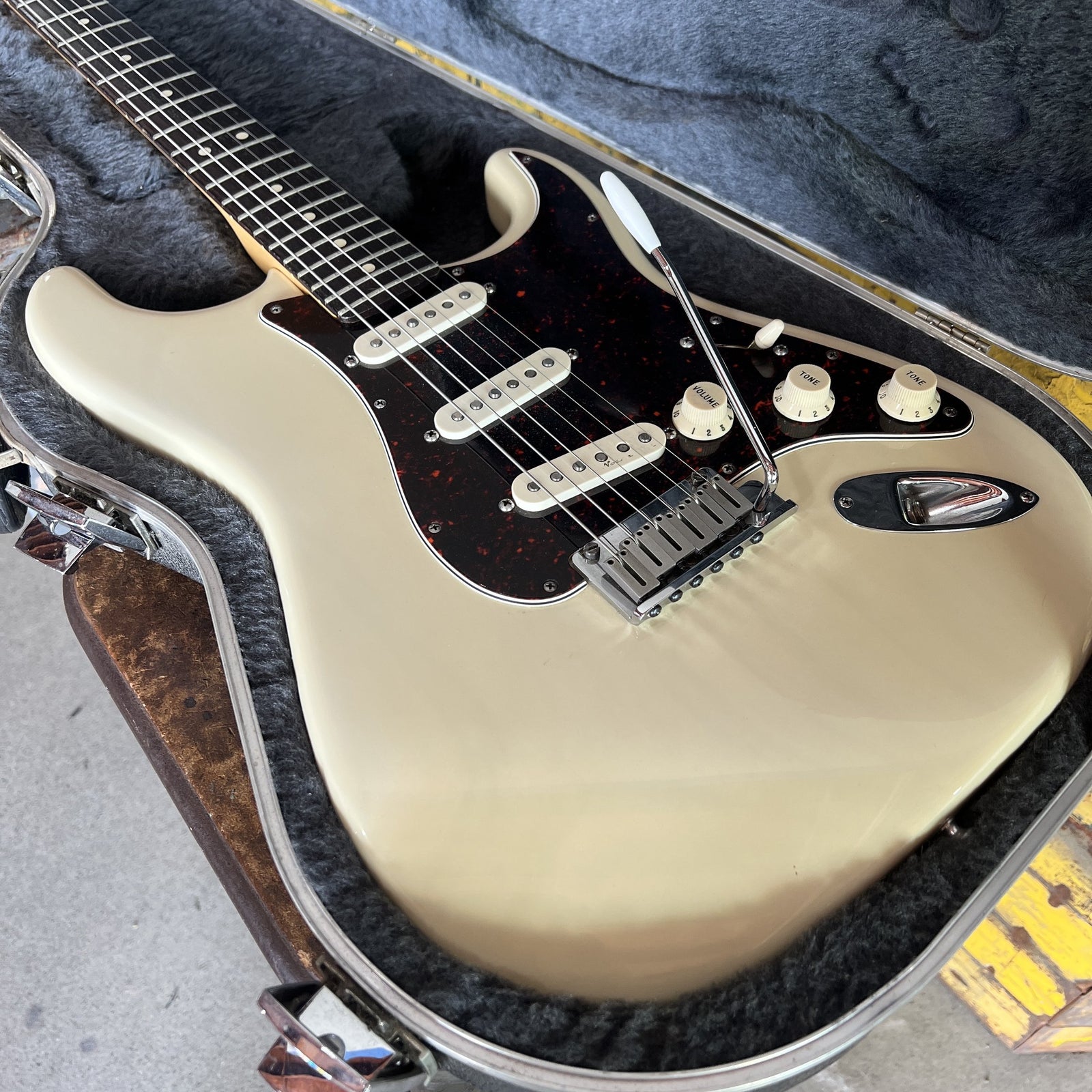 Fender American Series Stratocaster 2000 – Excellent Condition – Lace Sensor Upgrades