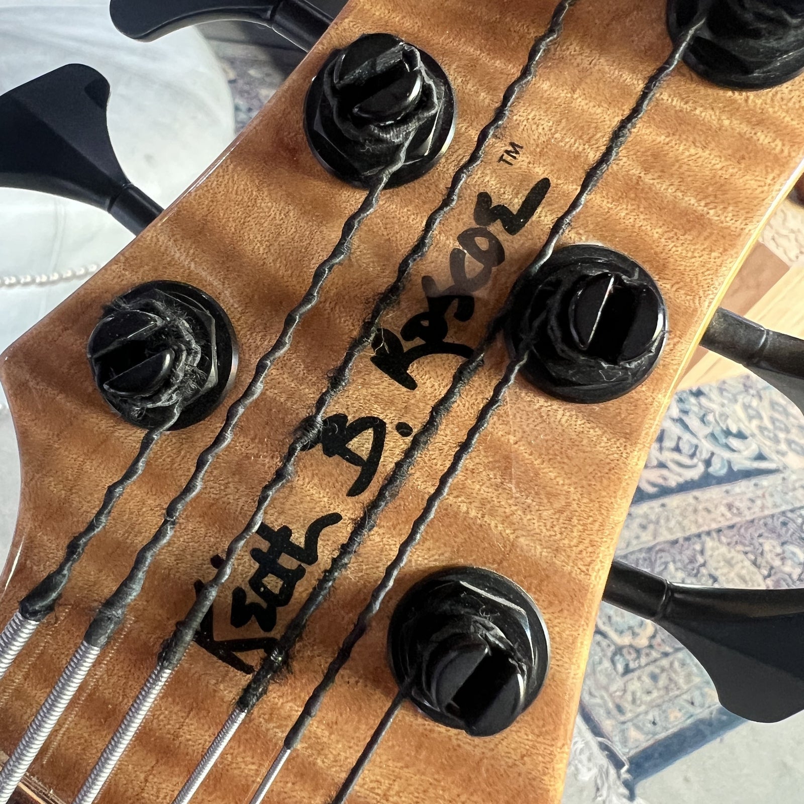 Keith B. Roscoe SKB-3006 Custom 6 String Bass Guitar