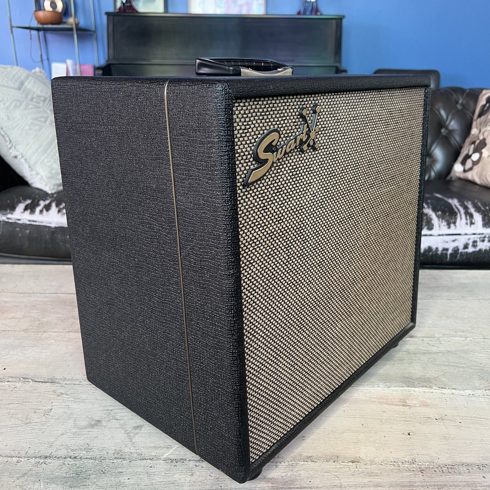 Swart MOD 84 15-Watt Tube Combo Amplifier – Black Tuxedo with Celestion Alnico Ruby