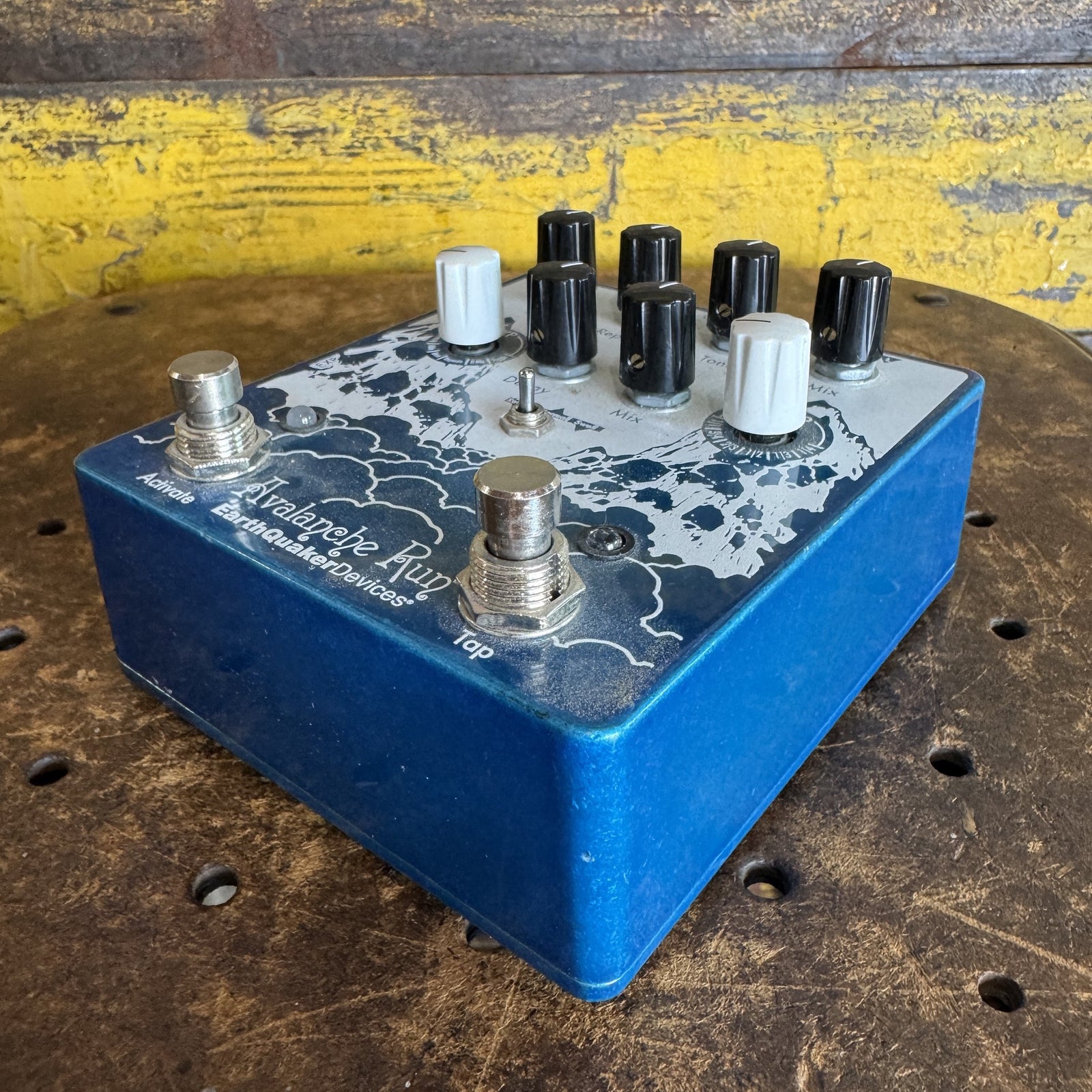 EarthQuaker Devices Avalanche Run