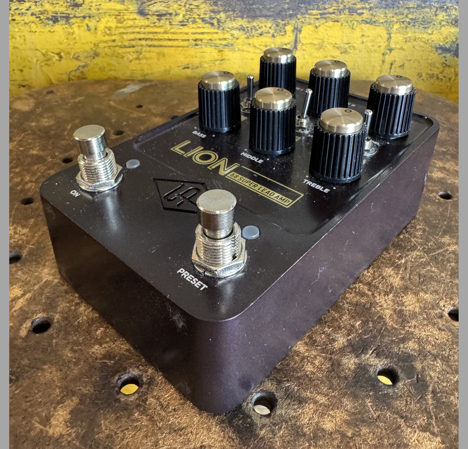 Universal Audio Lion 68 Super Lead Amp