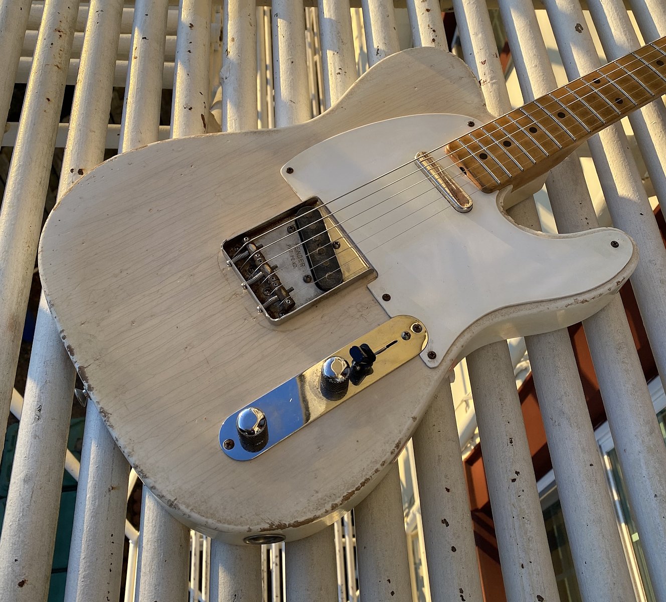 Revelator Guitars - RetroSonic T-Style - White Guard - #63631