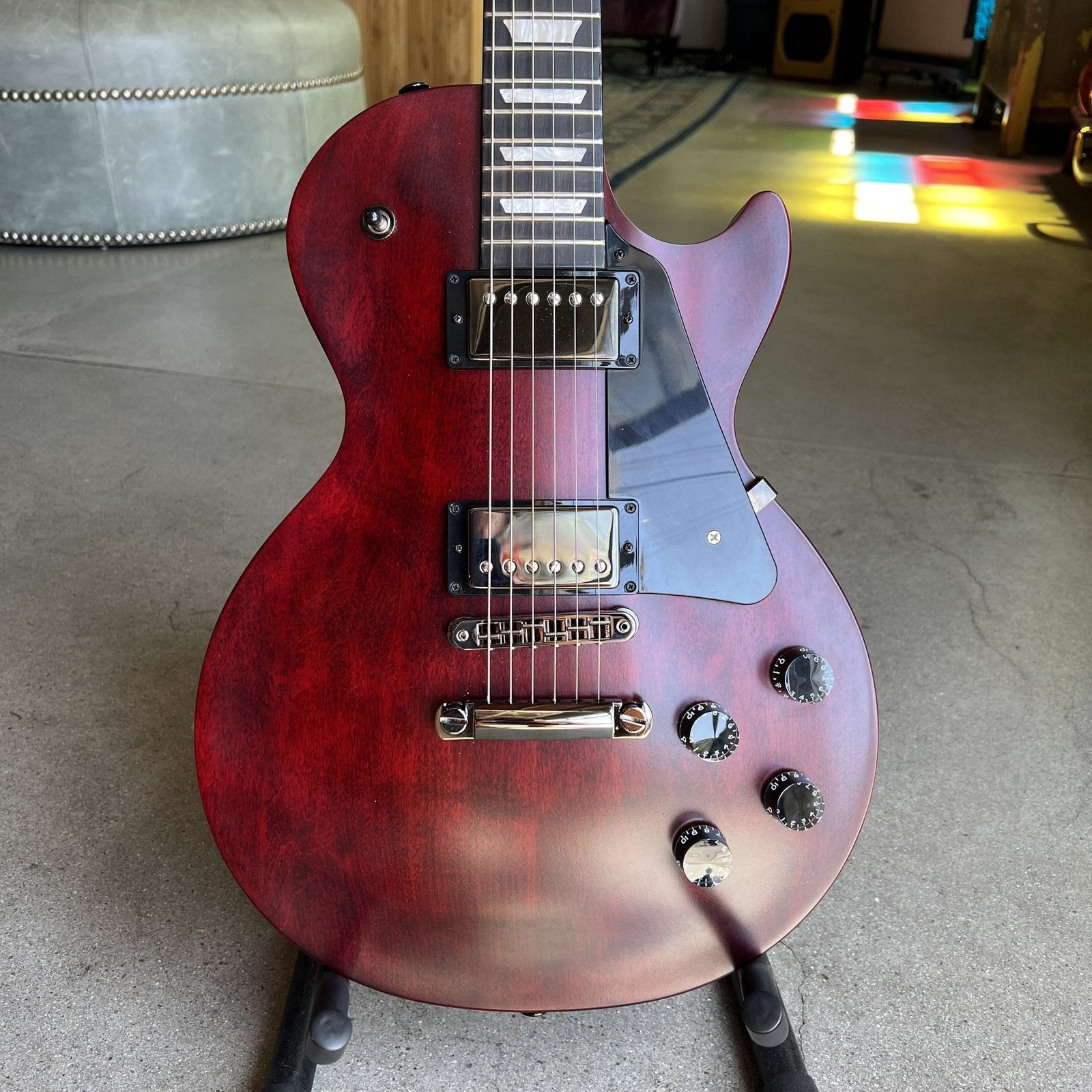 2023 Gibson Les Paul Modern Studio - Wine Red Satin
