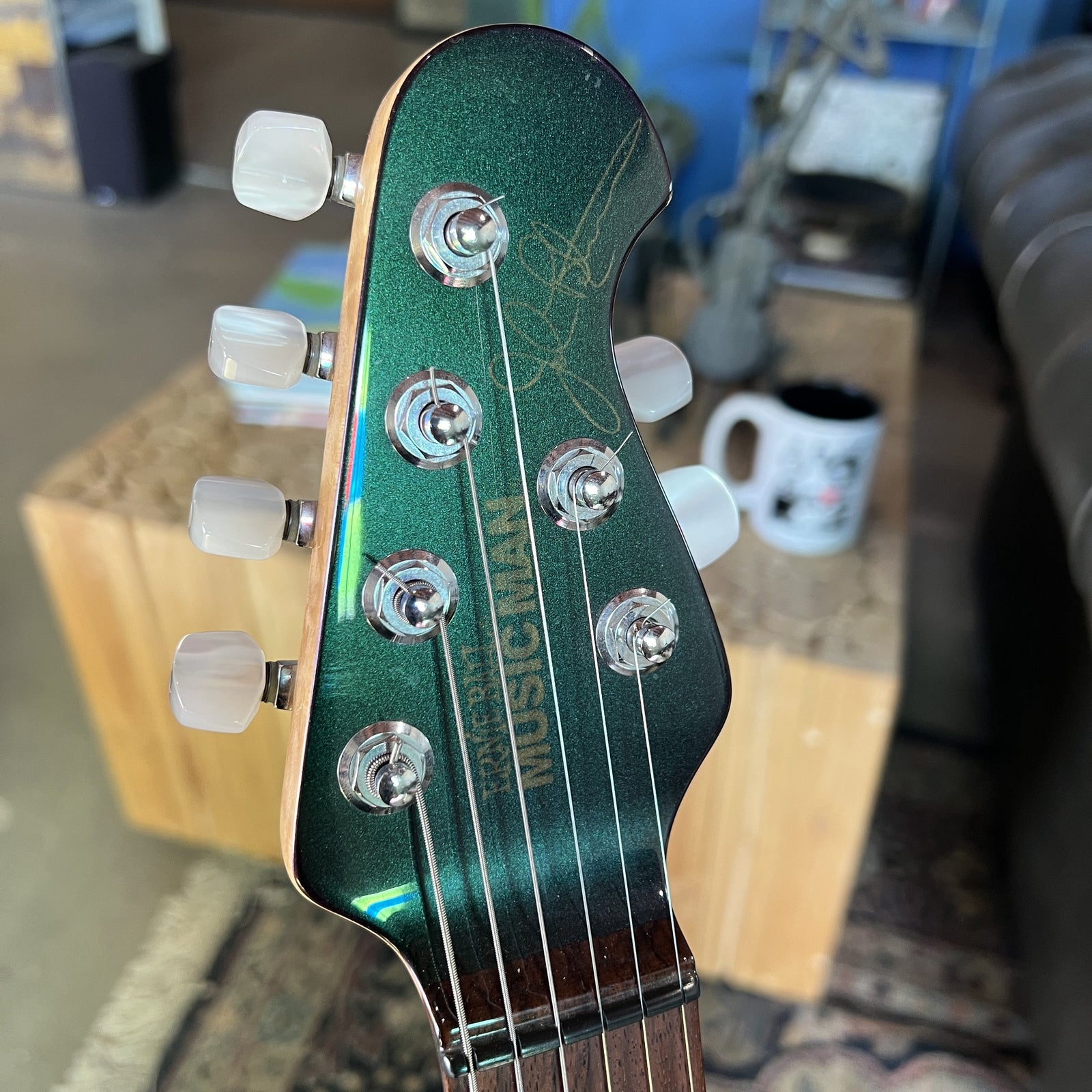 2001 Ernie Ball Music Man John Petrucci JP6 (First-Year Production) – Mystic Dream