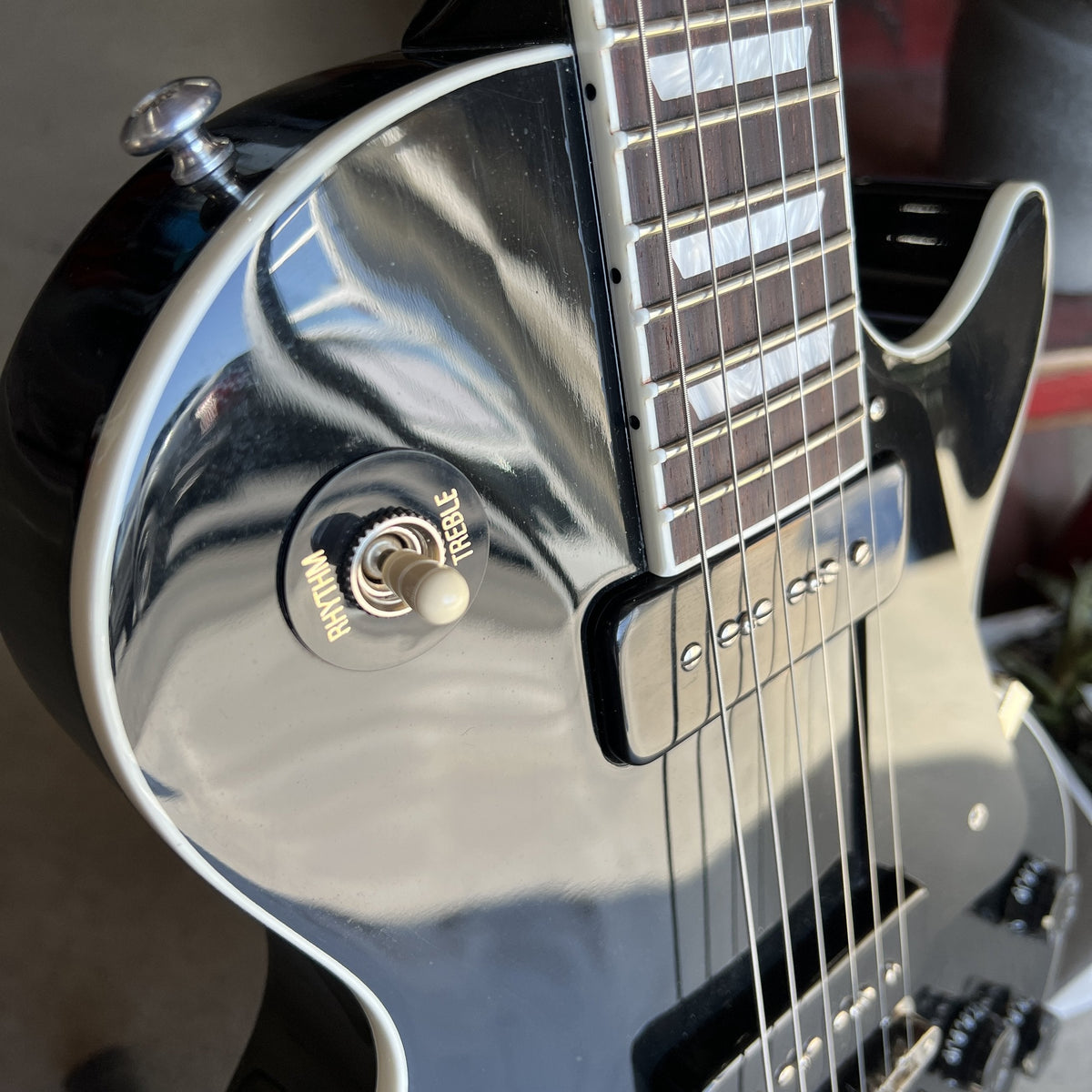 2016 Gibson Les Paul Classic - Ebony