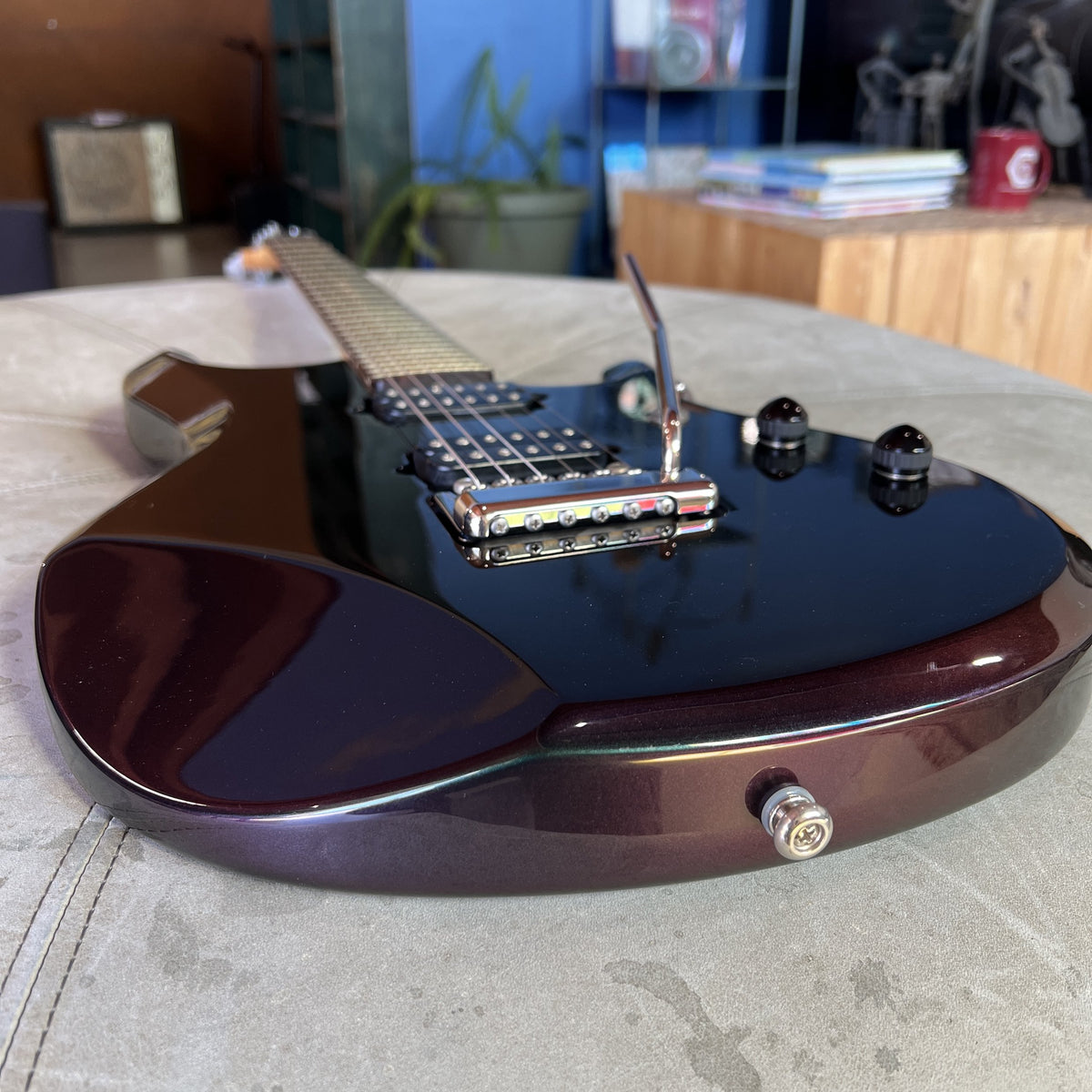 2001 Ernie Ball Music Man John Petrucci JP6 (First-Year Production) – Mystic Dream