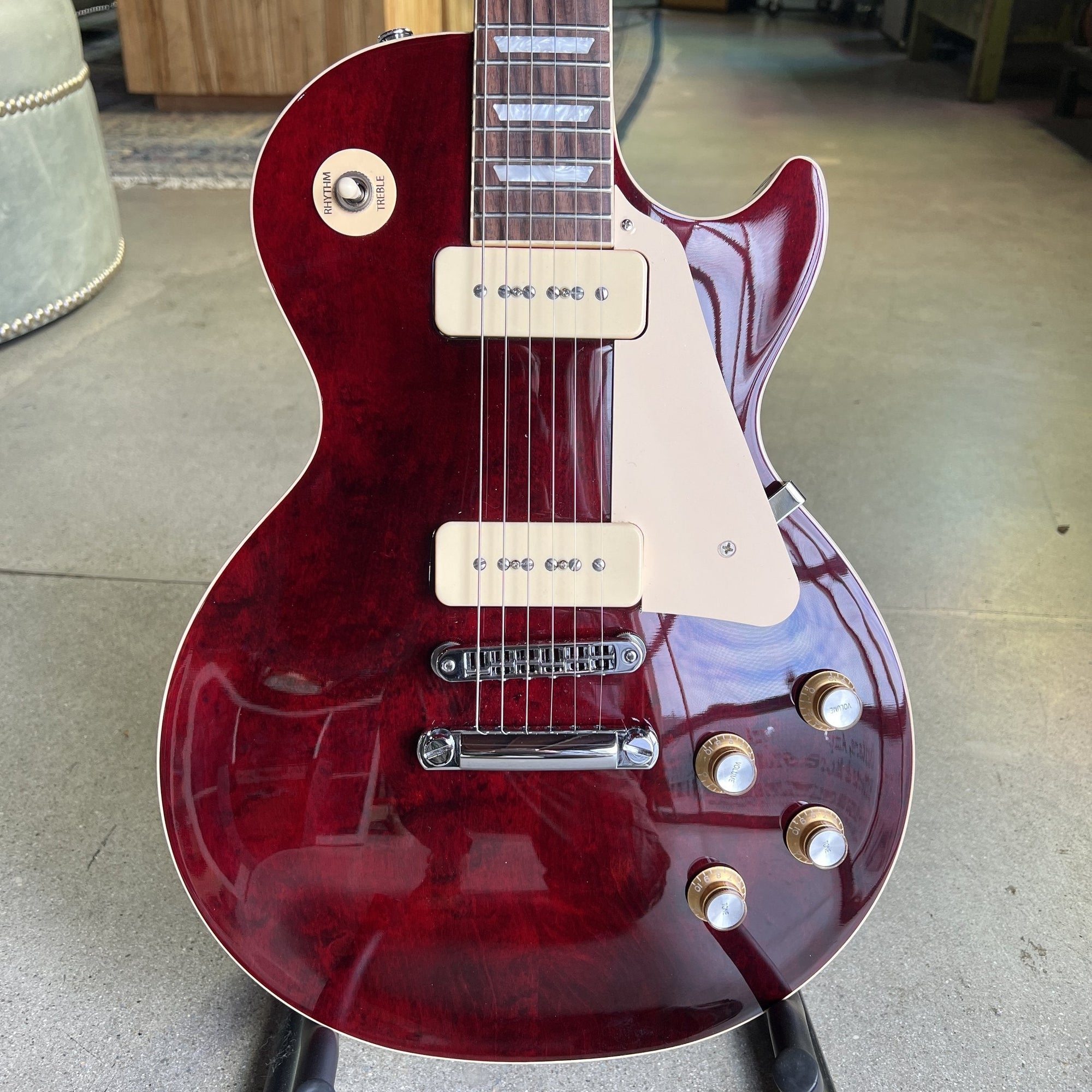 2022 Les Paul Deluxe 70s - Transparent Wine Red