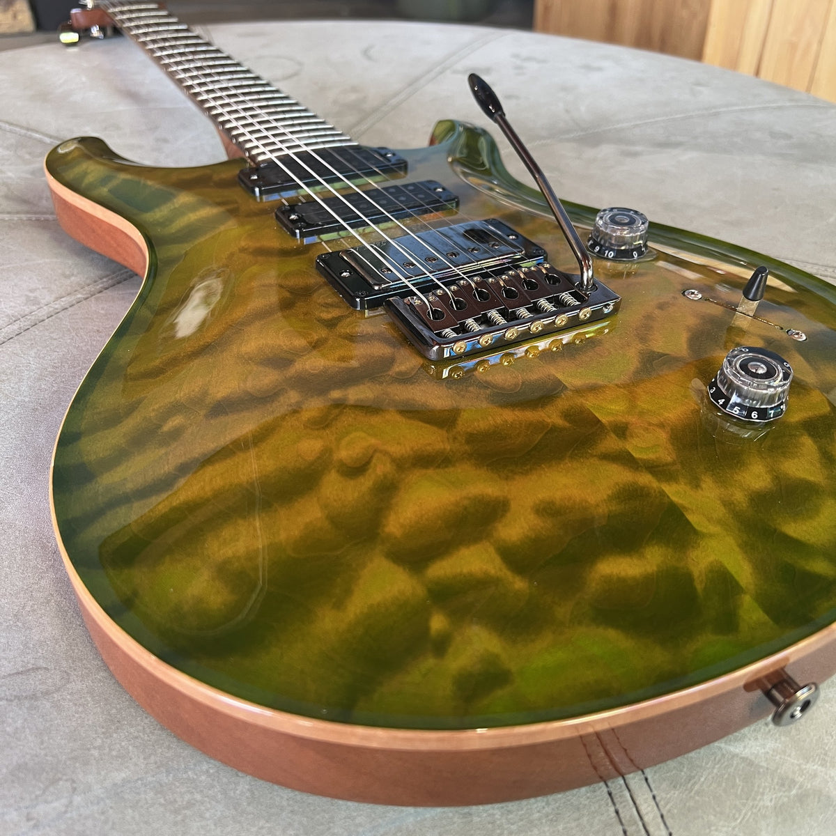 2023 PRS Studio 10-Top Wood Library w/Brazilian Rosewood Fretboard - Eriza Verde Nitro Burst