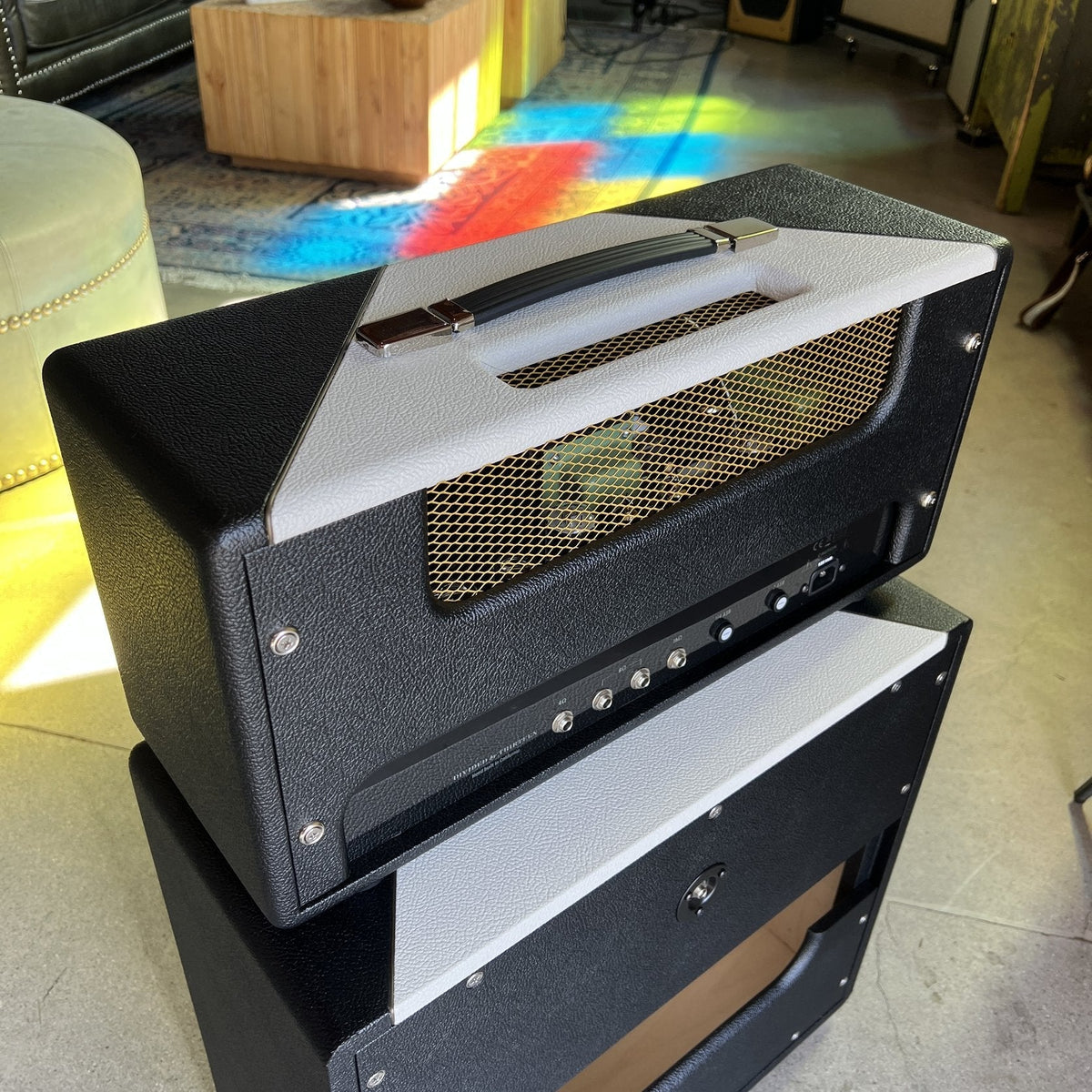 Divided by 13 JRT 9/15 Head - Black Bronco Tolex / Cream V