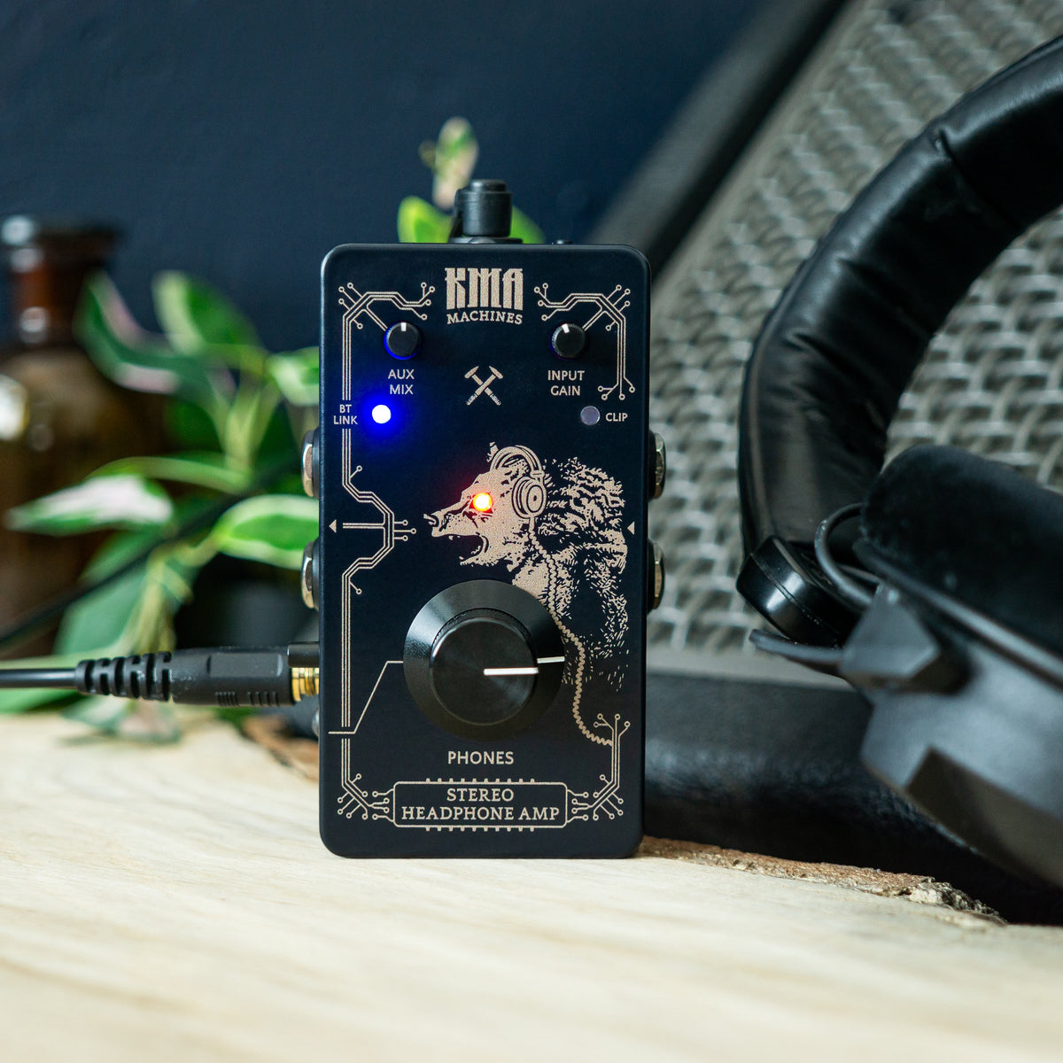 KMA Machines Stereo Headphone Amp