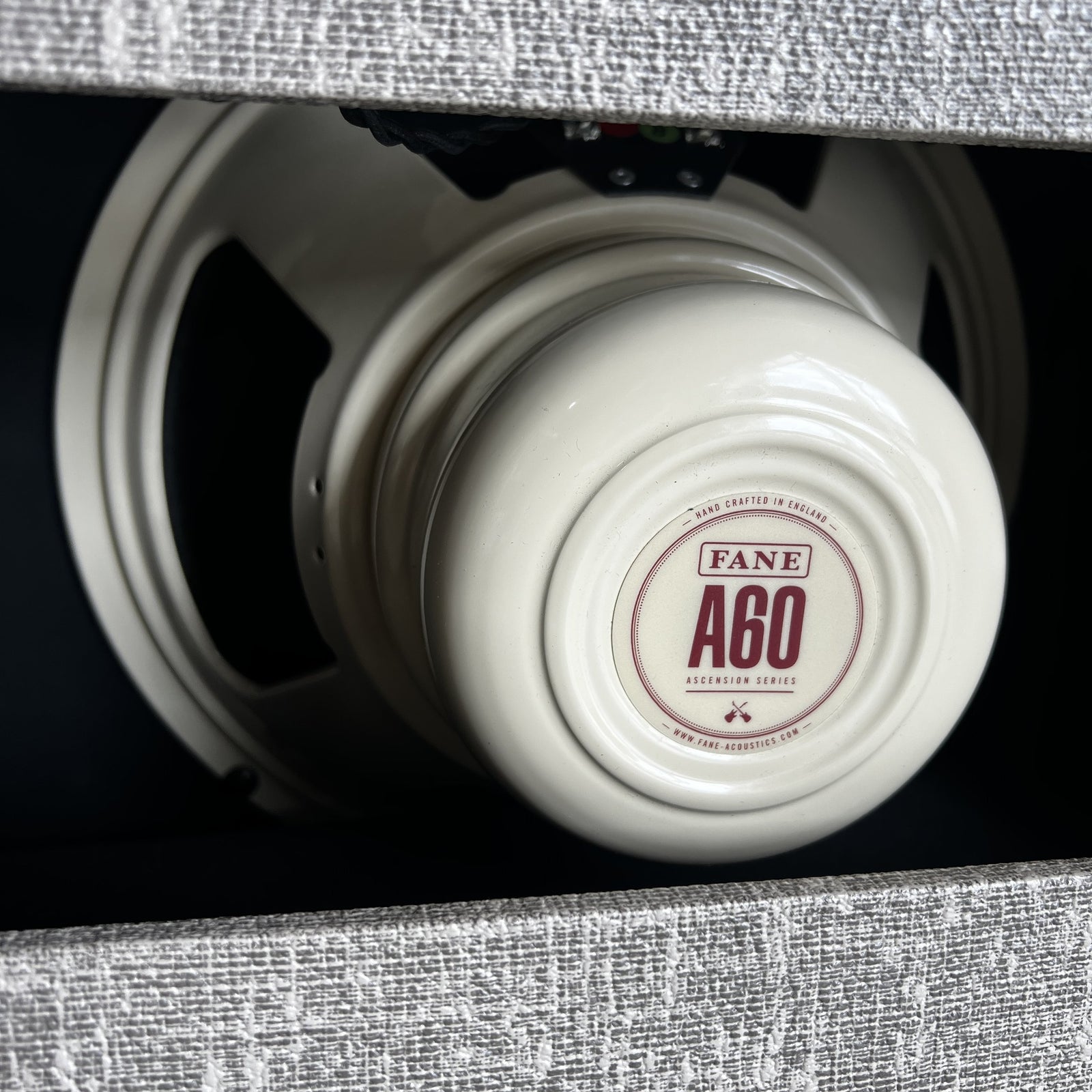 Milkman Sound 20W Creamer, Two Tone Black, Fane A60