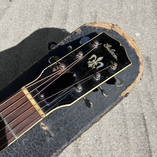 Vintage 1932 Gibson L-7 Archtop Acoustic Guitar & Case